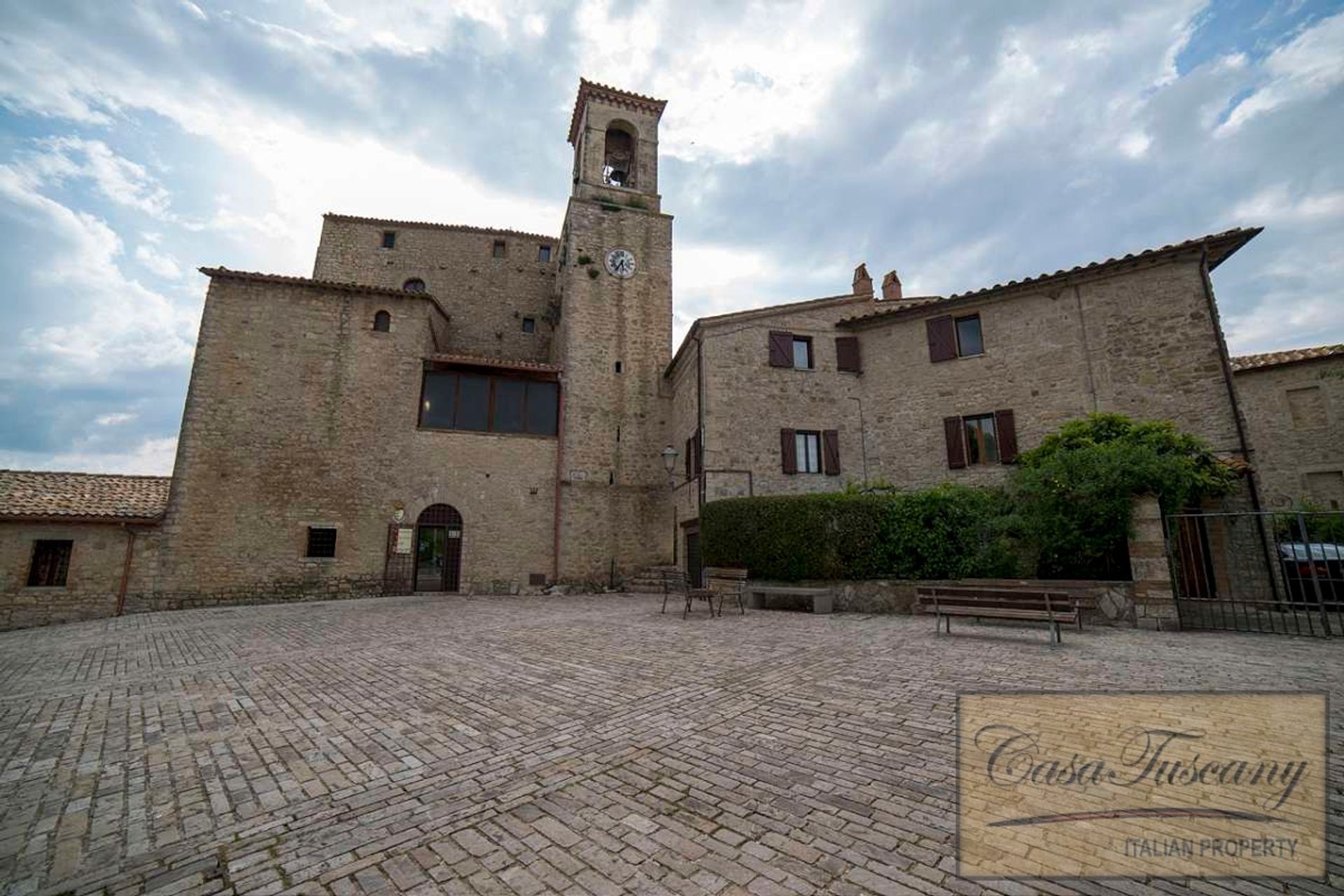 Condominium in Todi, Umbria 10094348