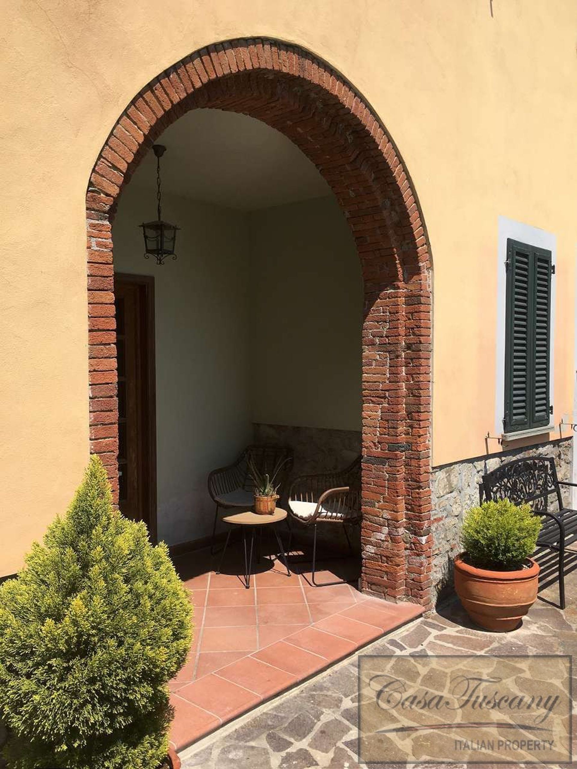 rumah dalam Lucca, Tuscany 10094486