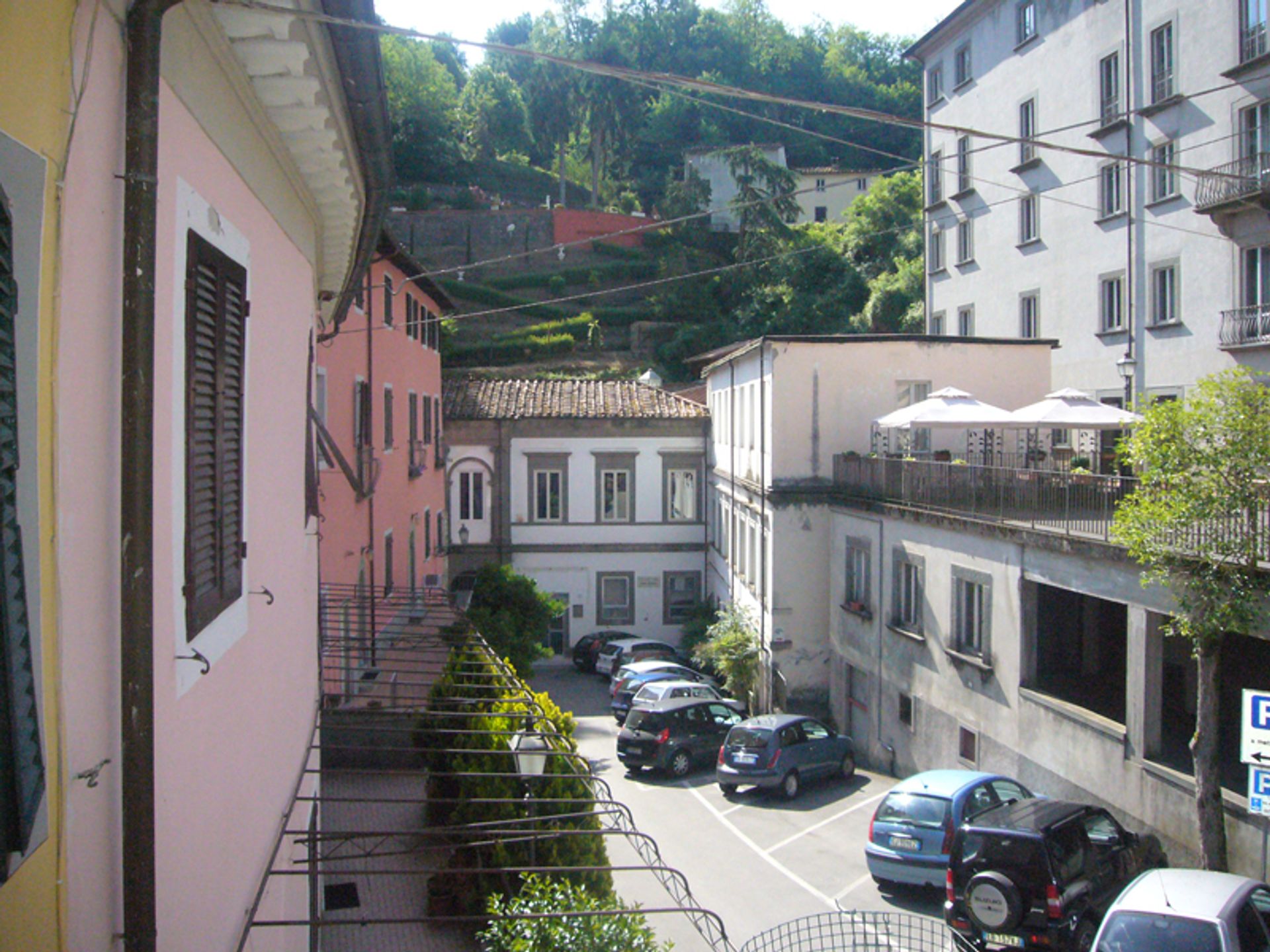 קמעונאות ב Bagni Di Lucca, Tuscany 10094497