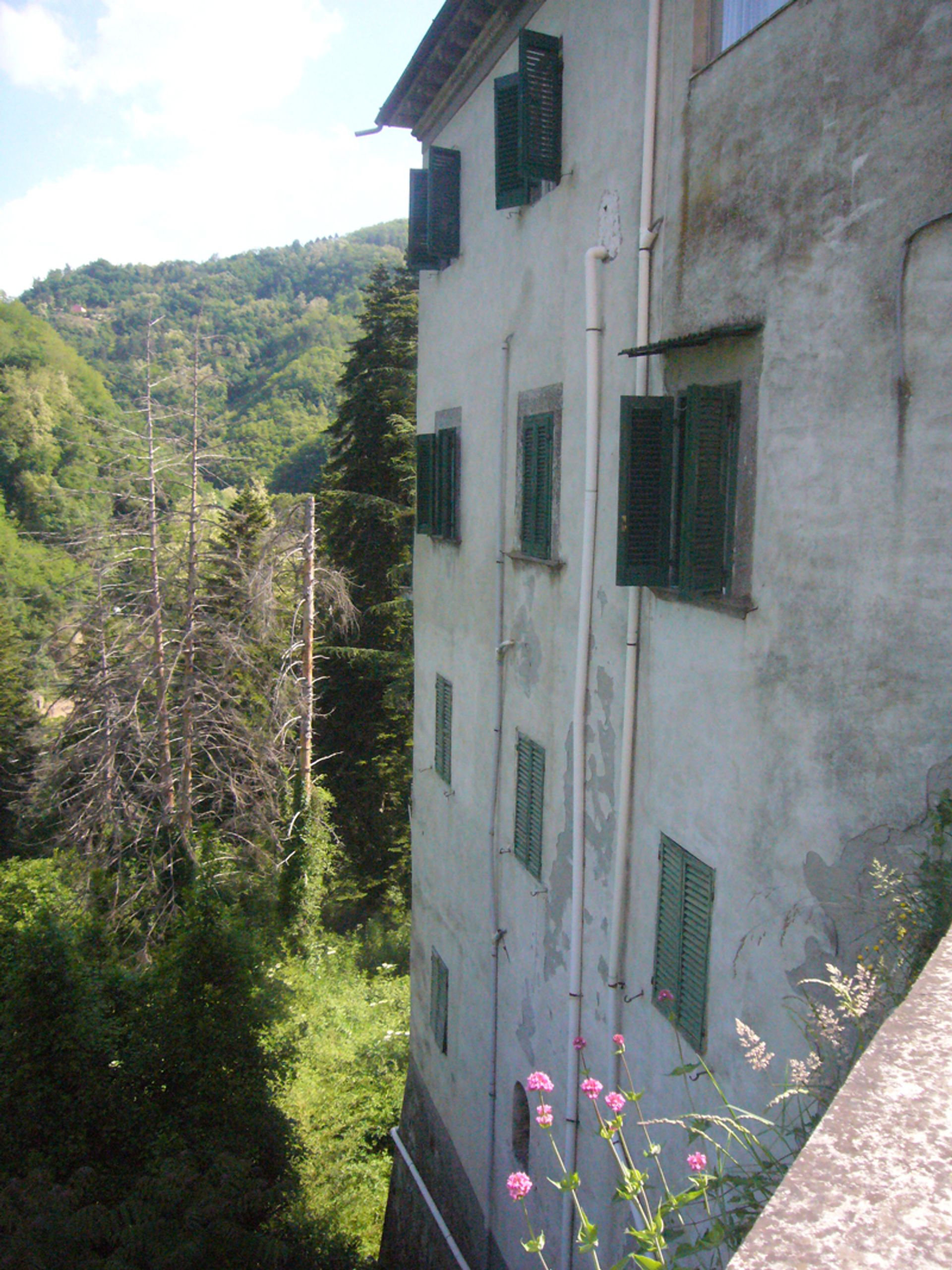 קמעונאות ב Bagni Di Lucca, Tuscany 10094497