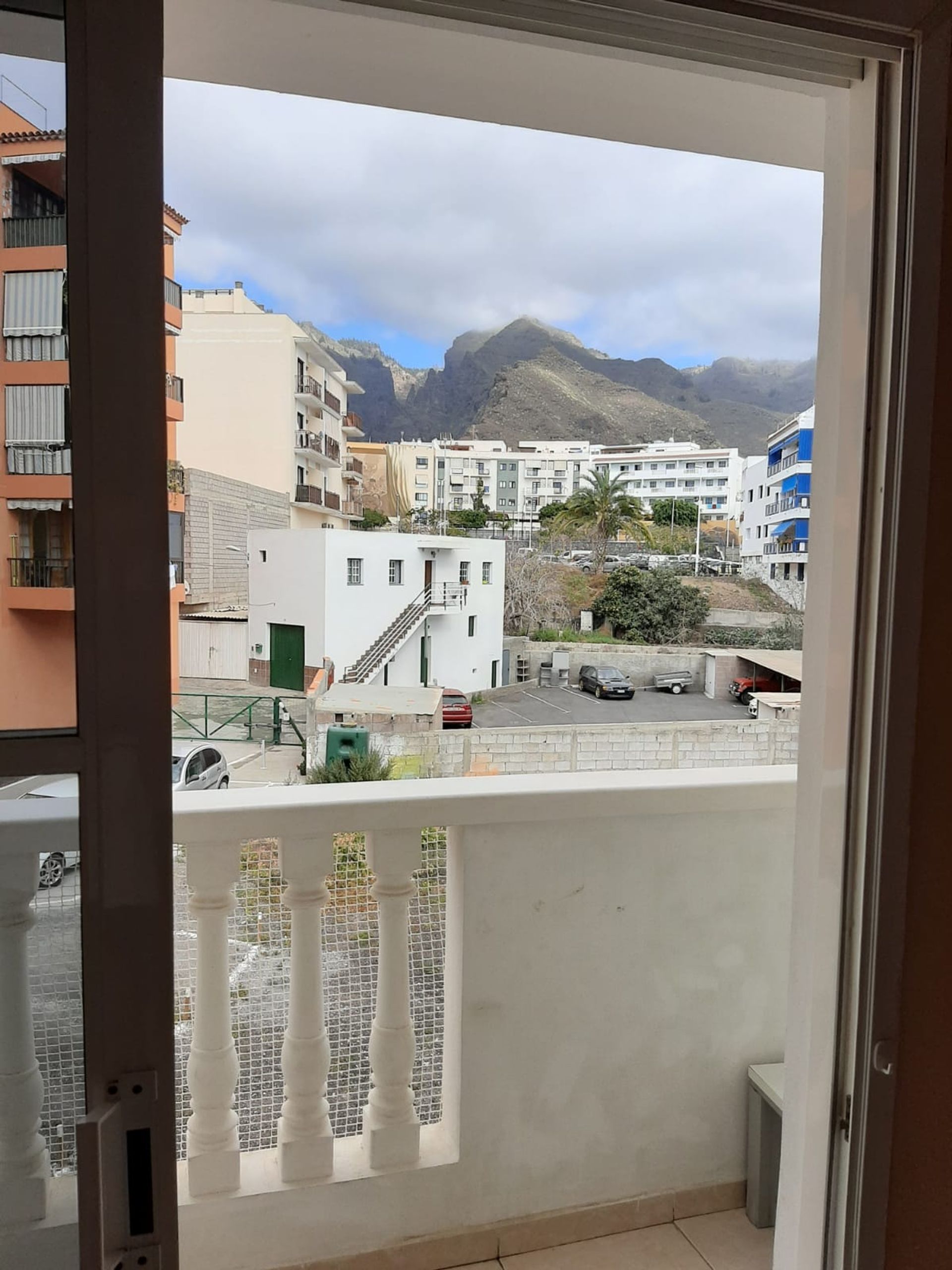 Квартира в Adeje, Tenerife 10094540