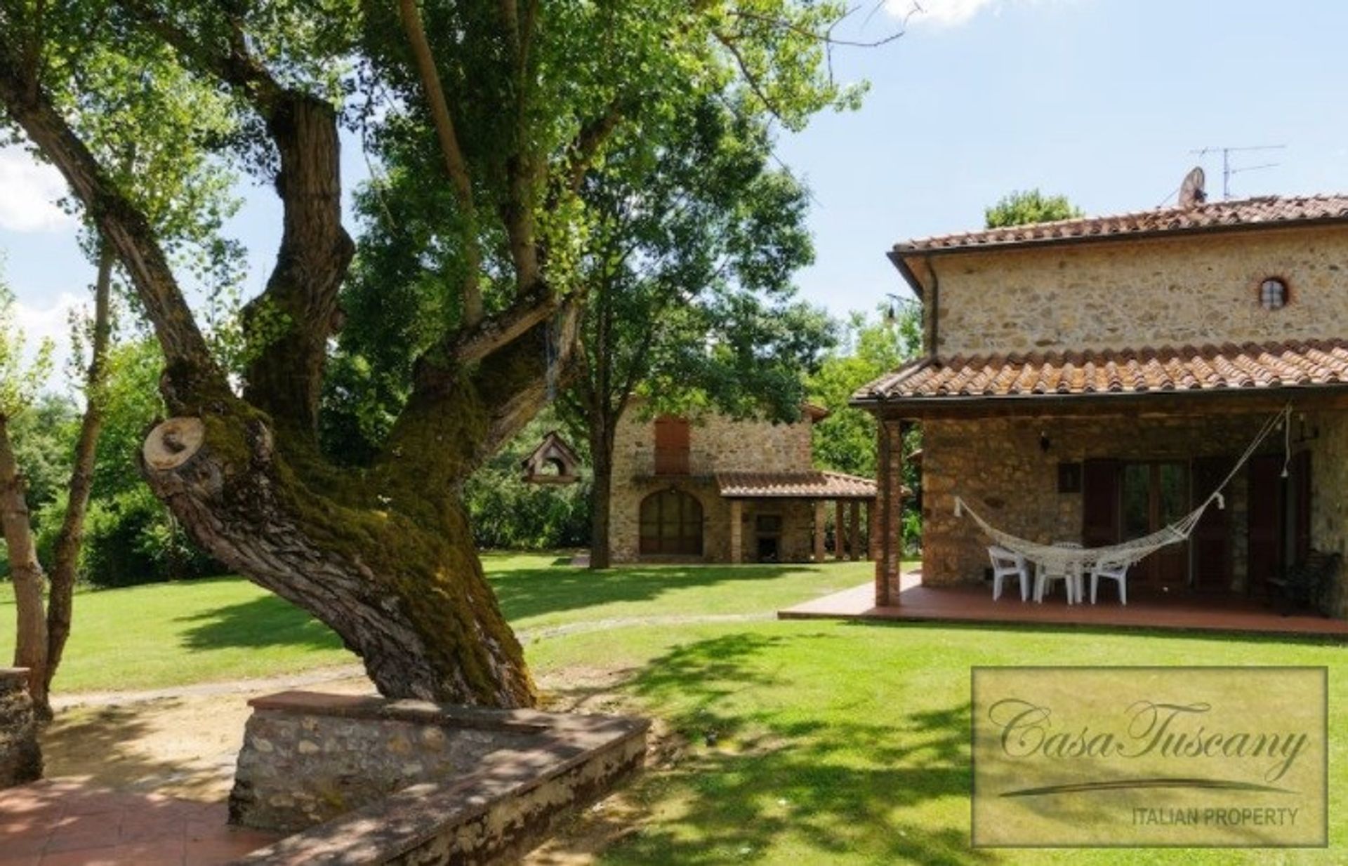 Huis in Bucine, Tuscany 10094638