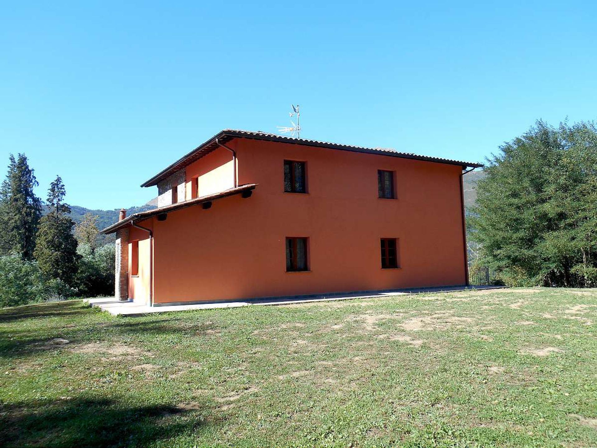 Talo sisään Bagni Di Lucca, Tuscany 10094697