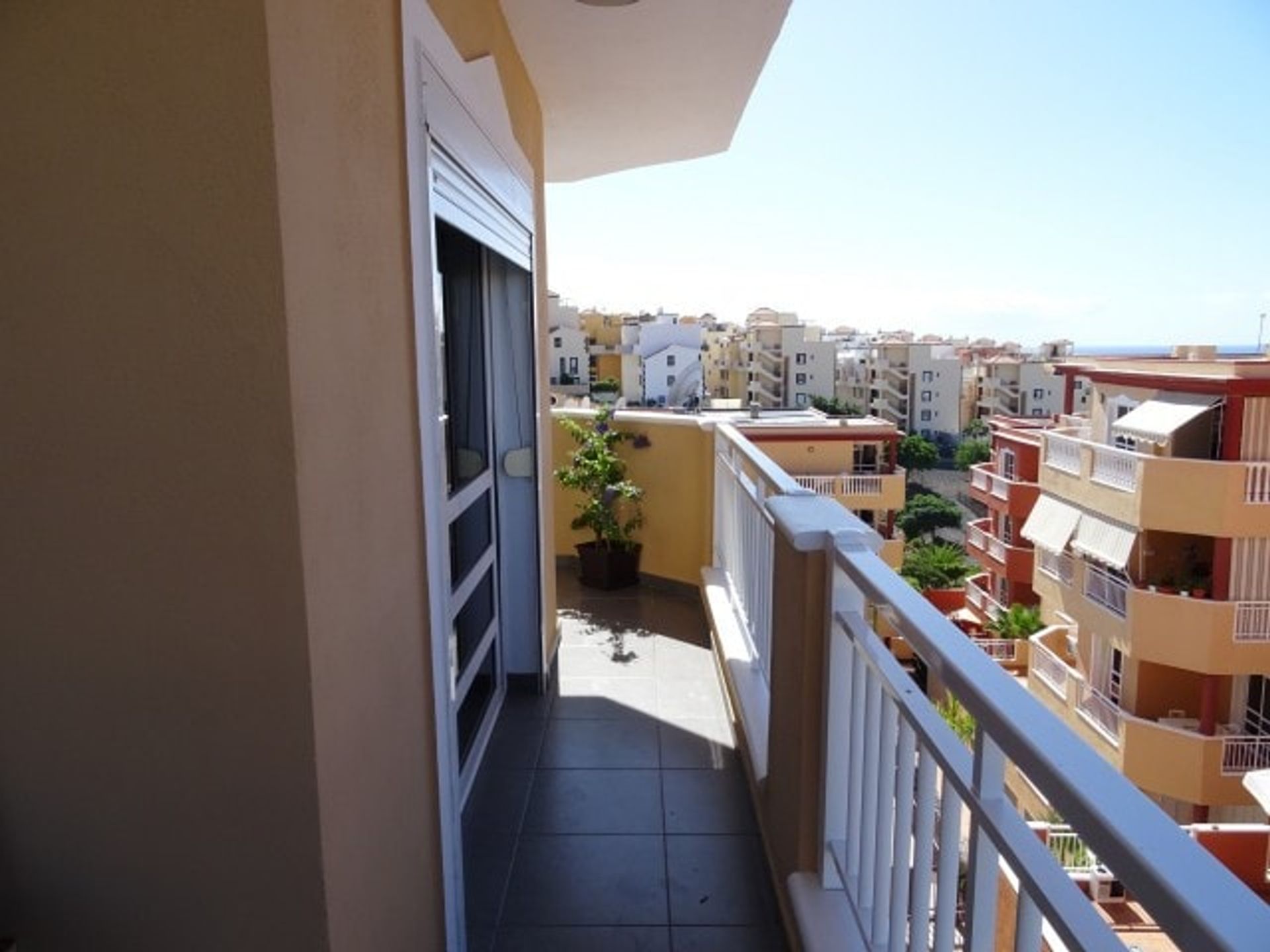 Condominium in Adeje, Tenerife 10094844