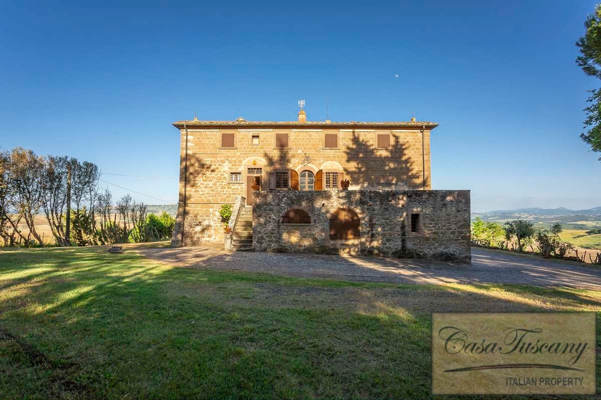 房子 在 Volterra, Tuscany 10094937