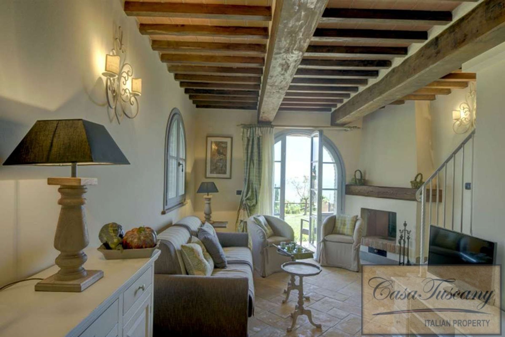 Condominium dans Chianni, Tuscany 10095054