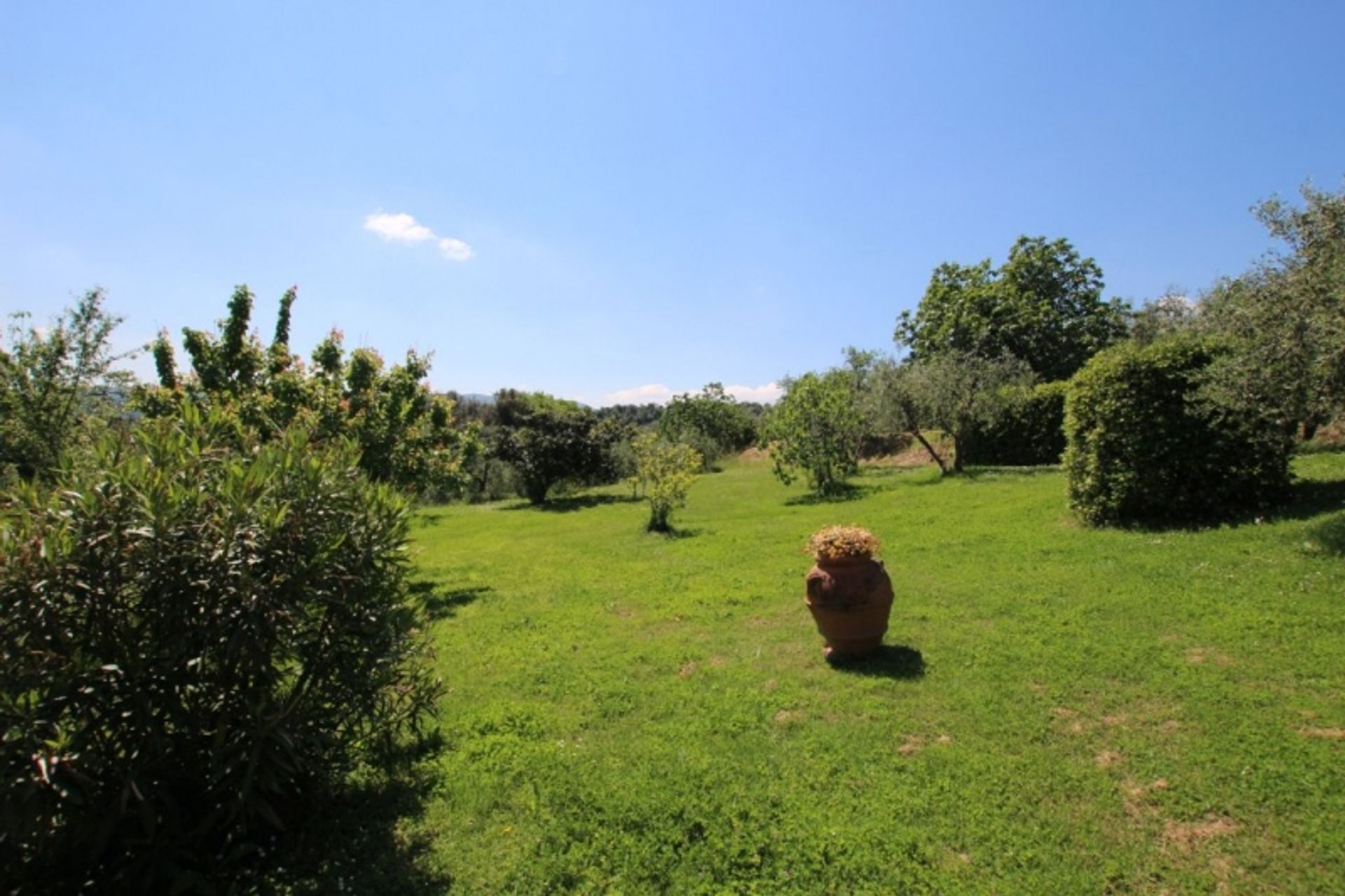 بيت في Chianni, Tuscany 10095109