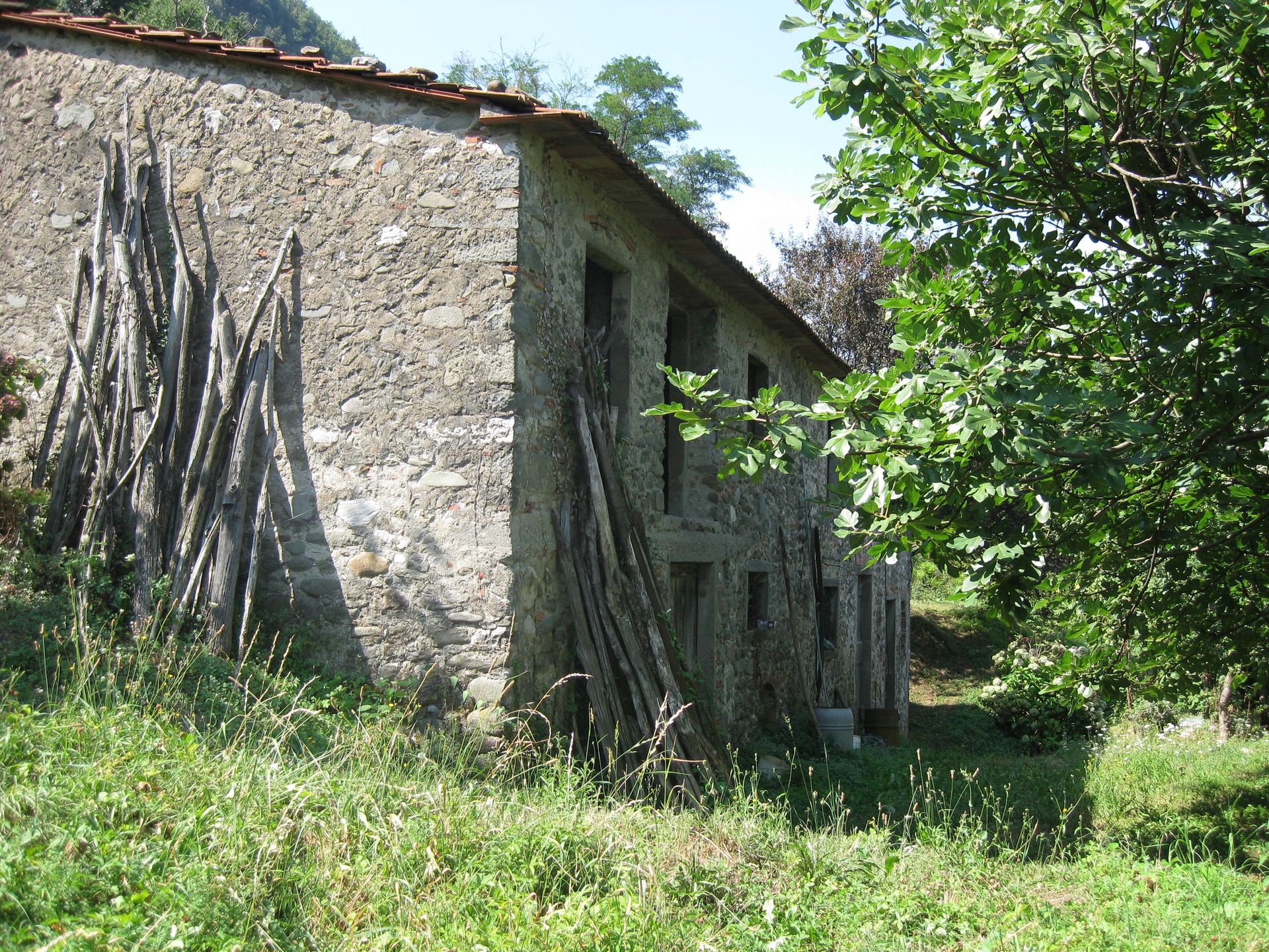 Rumah di Borgo A Mozzano, Tuscany 10095160