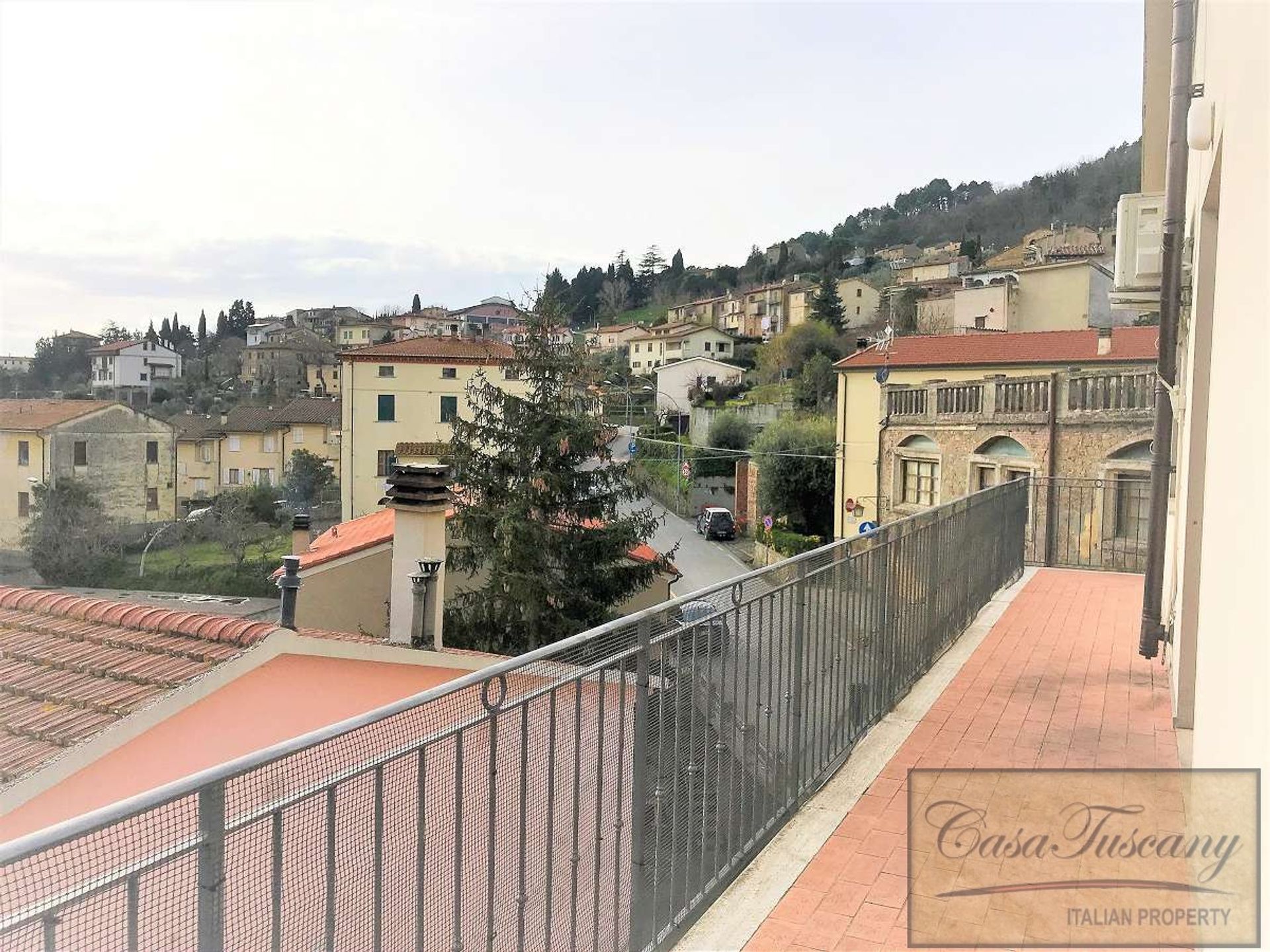 Condominium dans Chianni, Toscane 10095176