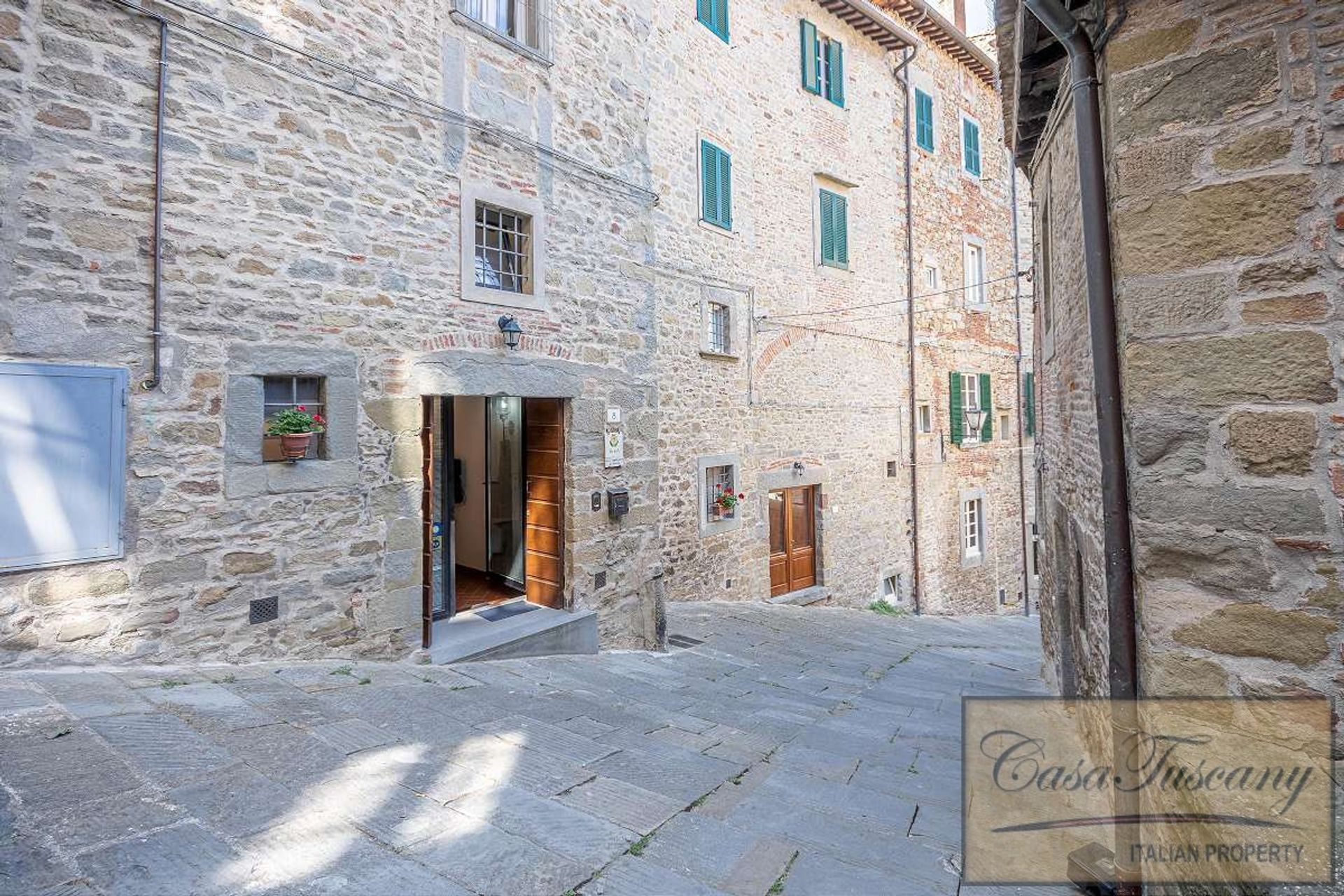 सम्मिलित में Cortona, Tuscany 10095185