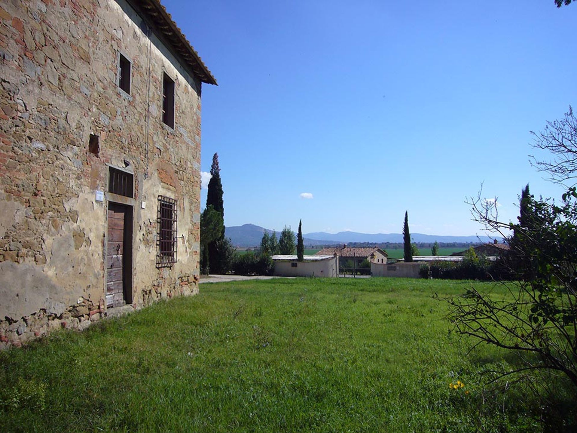 Rumah di Castiglion Fiorentino, Tuscany 10095205