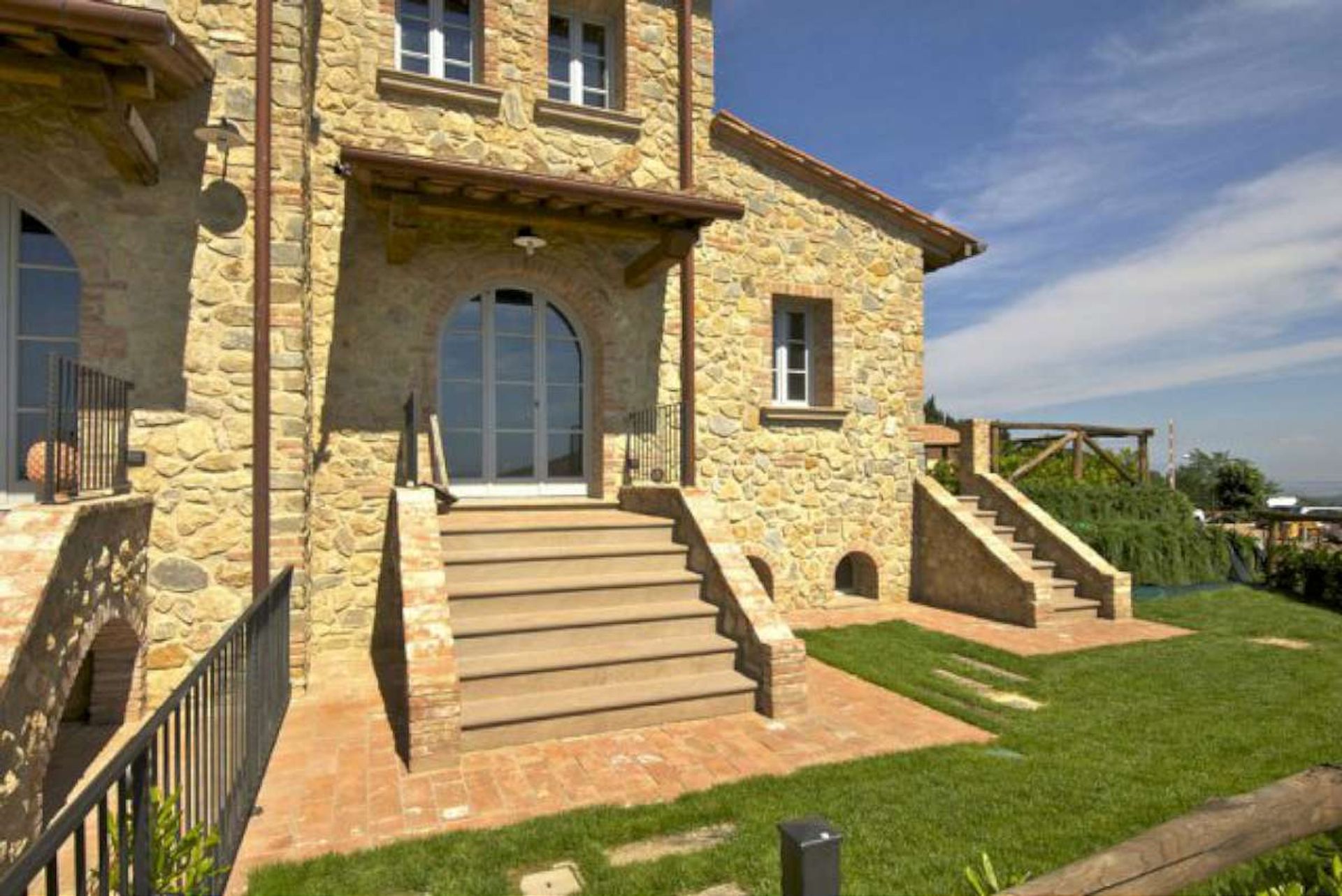 Condominium dans Chianni, Tuscany 10095214