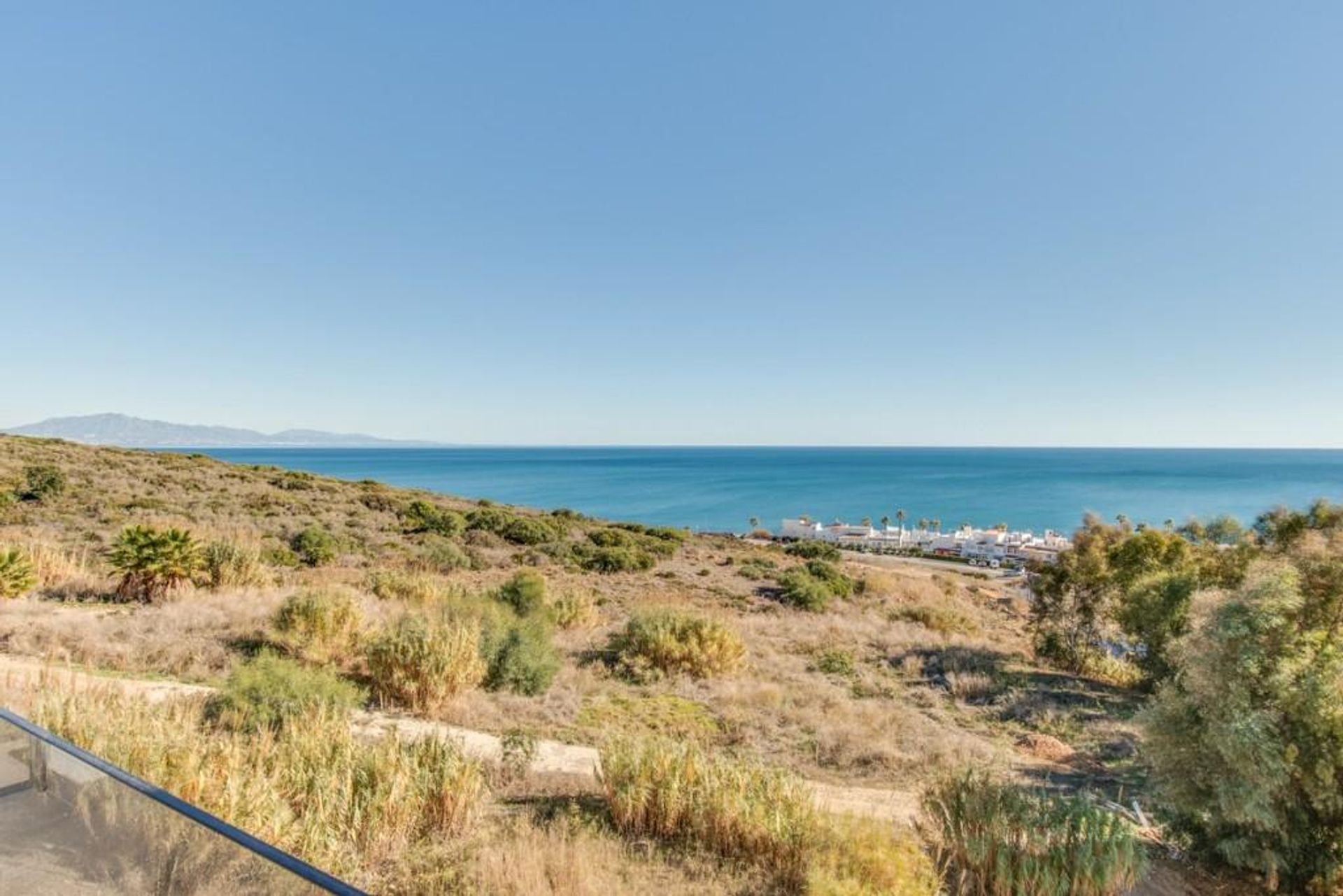 Condominium in Castillo de Sabinillas, Andalusia 10095416