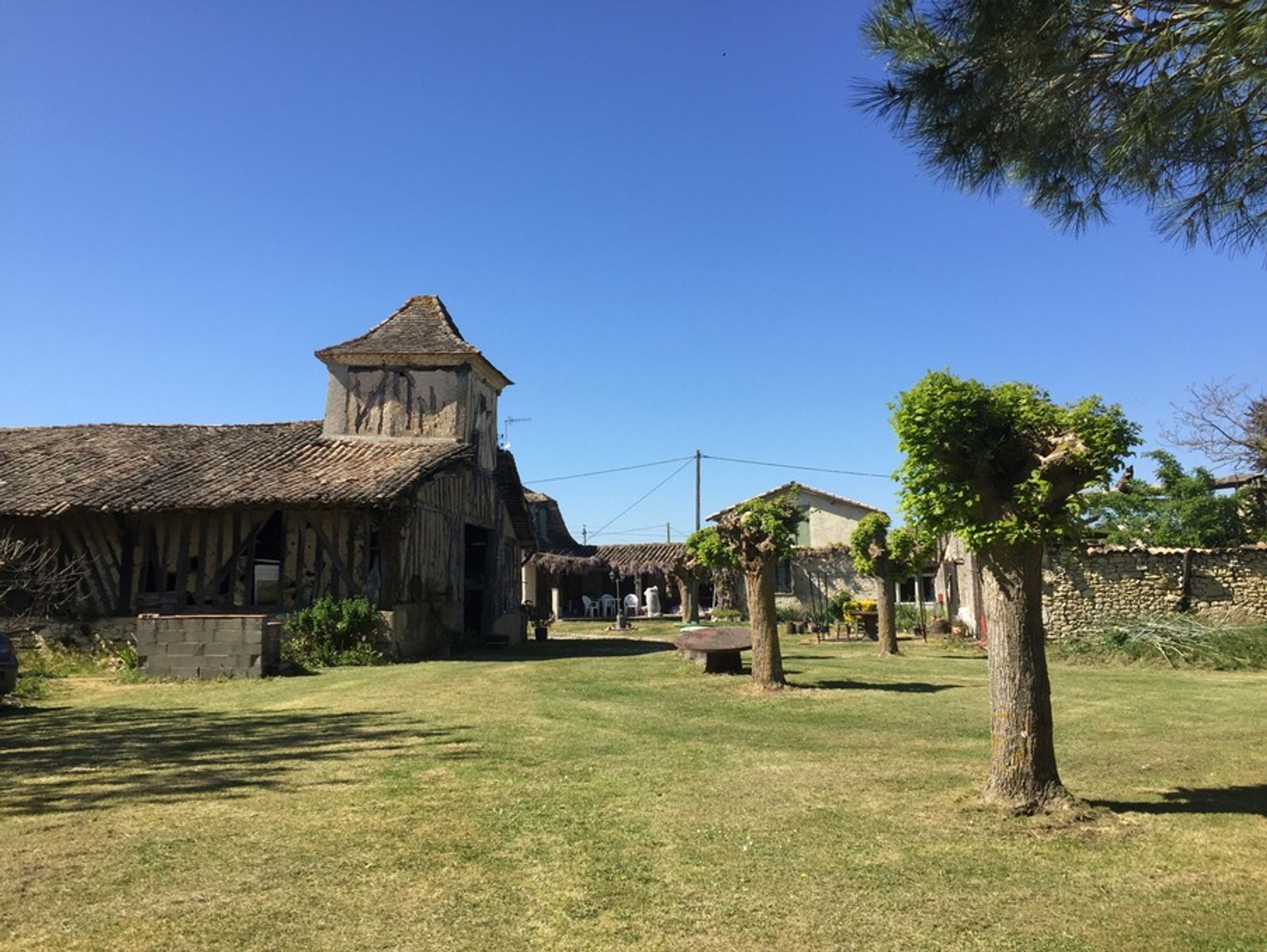 Rumah di Lalandusse, Nouvelle-Aquitaine 10095438