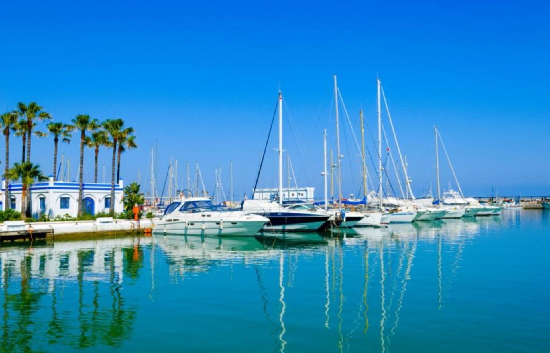 Condominium in Sotogrande, Cádiz 10095611