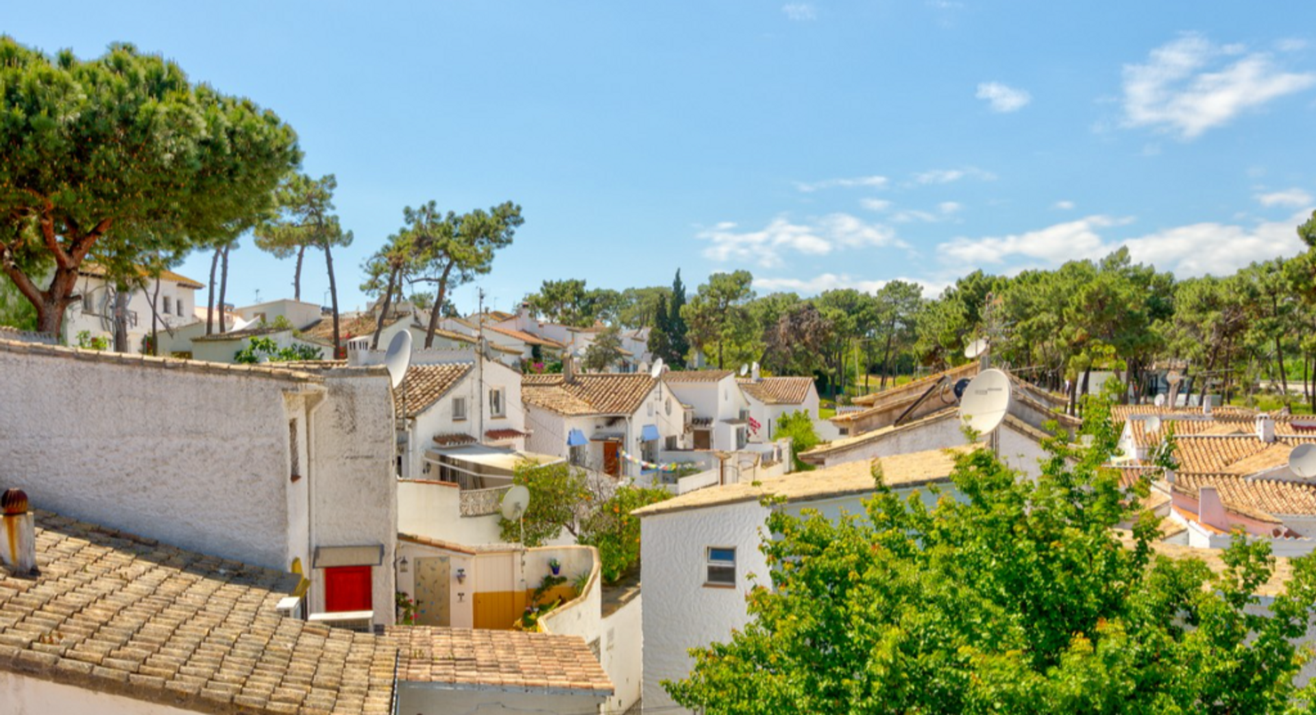 Condominium in Ojen, Andalusia 10095744