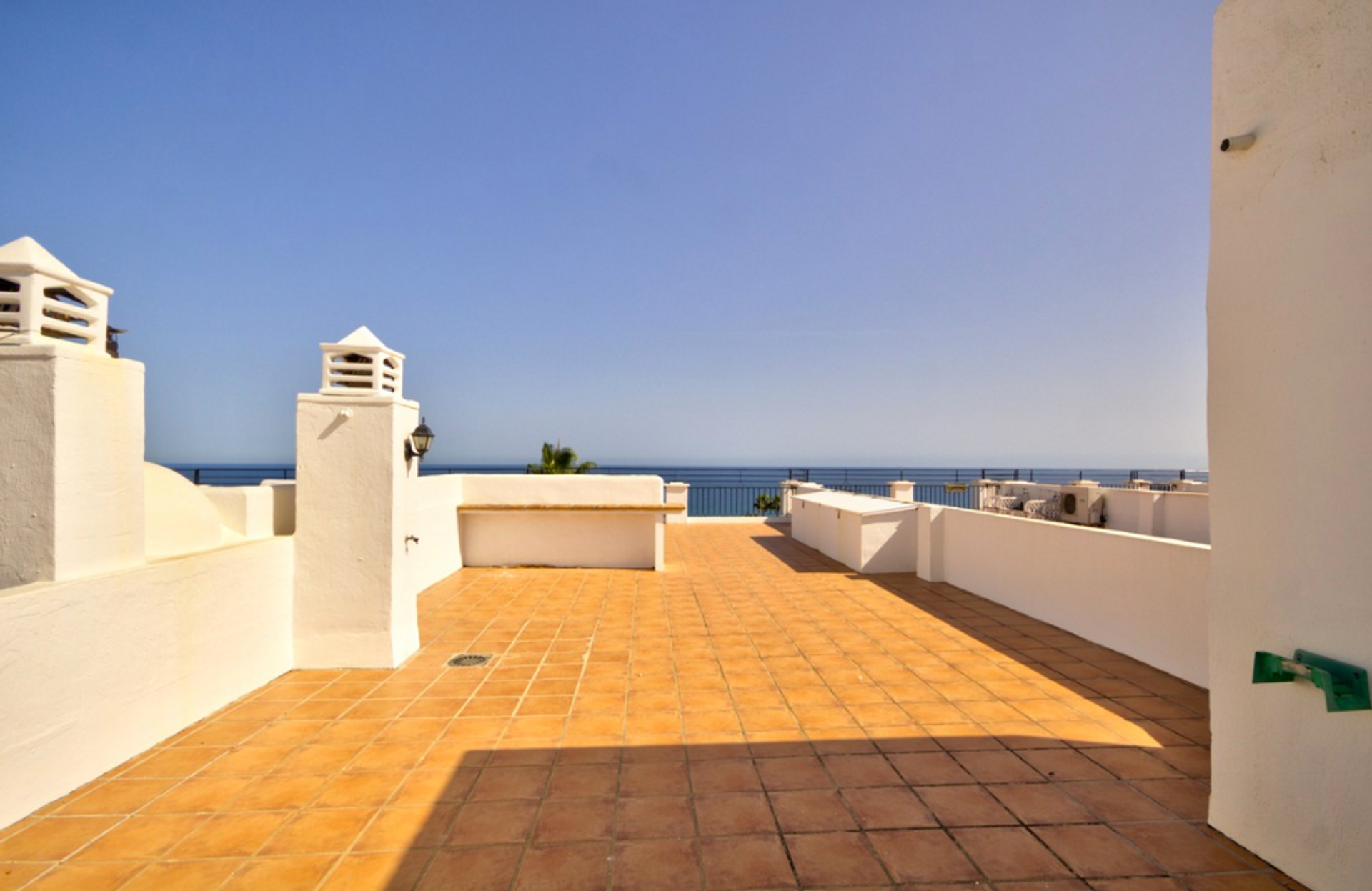 Condominium dans Château de Sabinillas, Andalousie 10095821