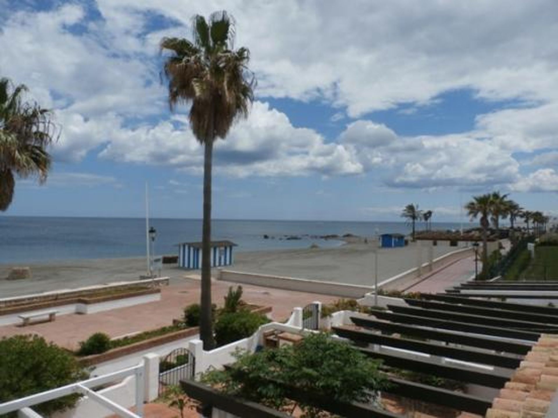 Condominium in Castillo de Sabinillas, Andalusia 10096044