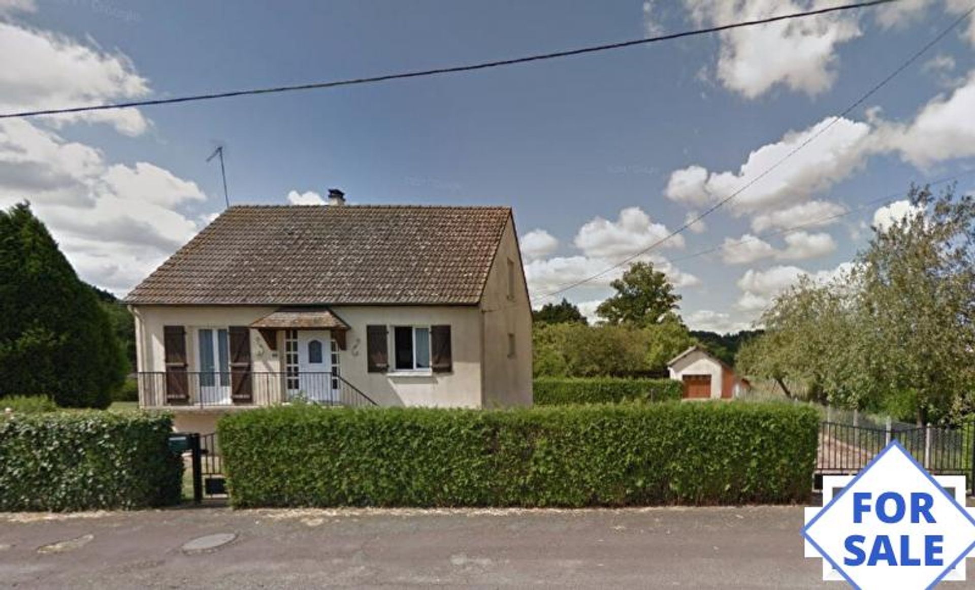 Будинок в Boulay-les-Ifs, Pays de la Loire 10096419