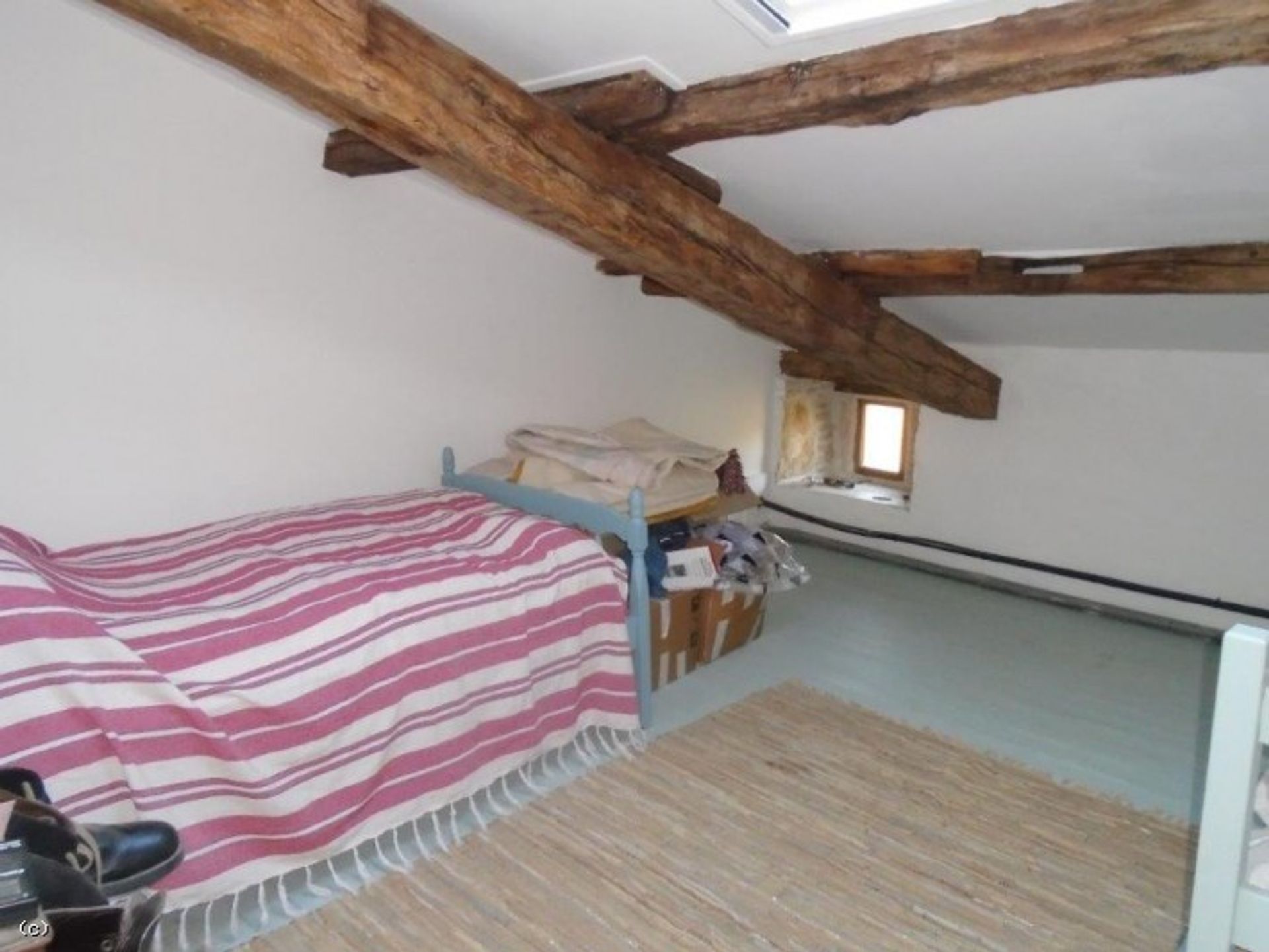 loger dans Lezay, Poitou-Charentes 10096635