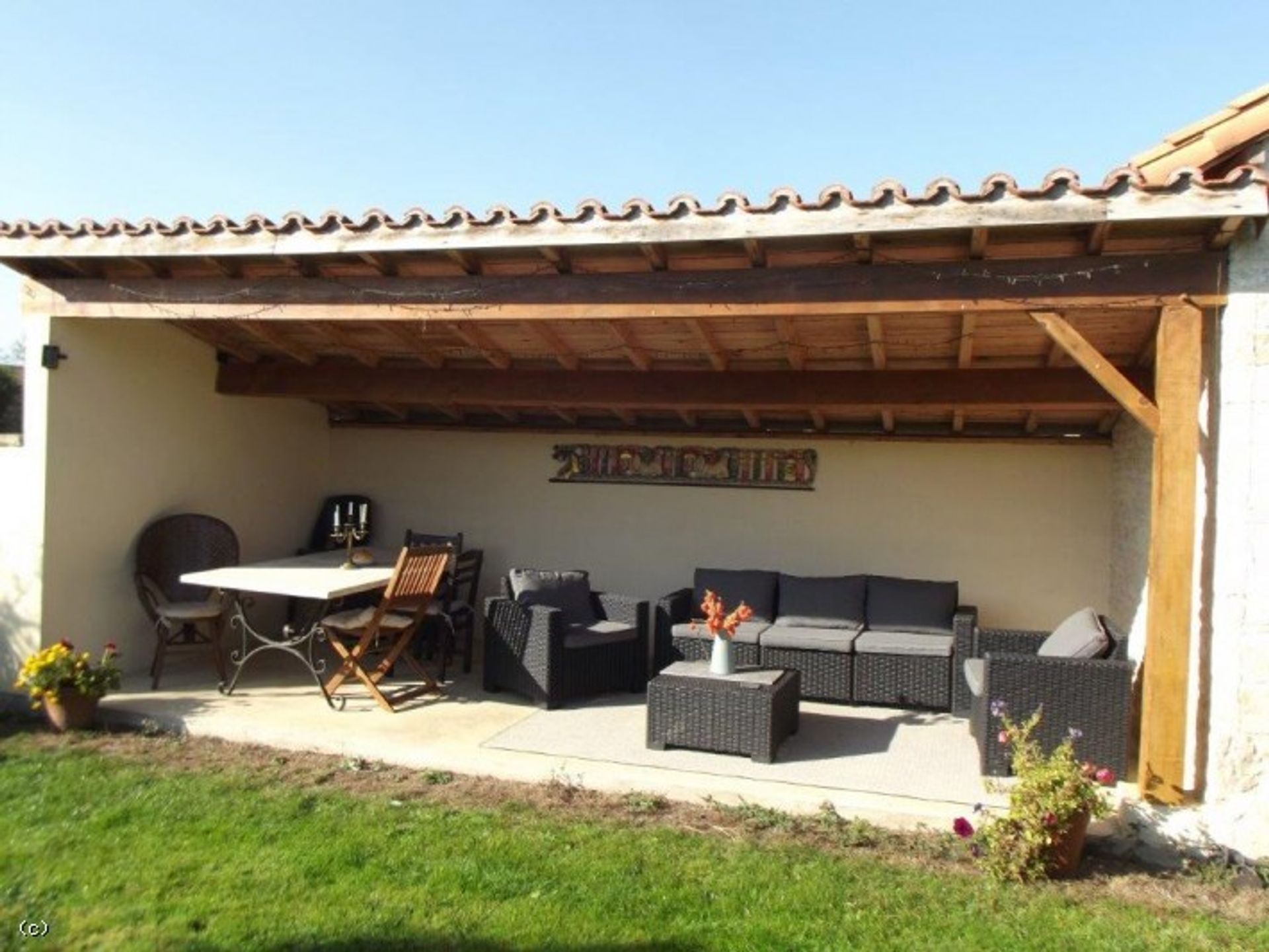 σπίτι σε Lezay, Poitou-Charentes 10096635