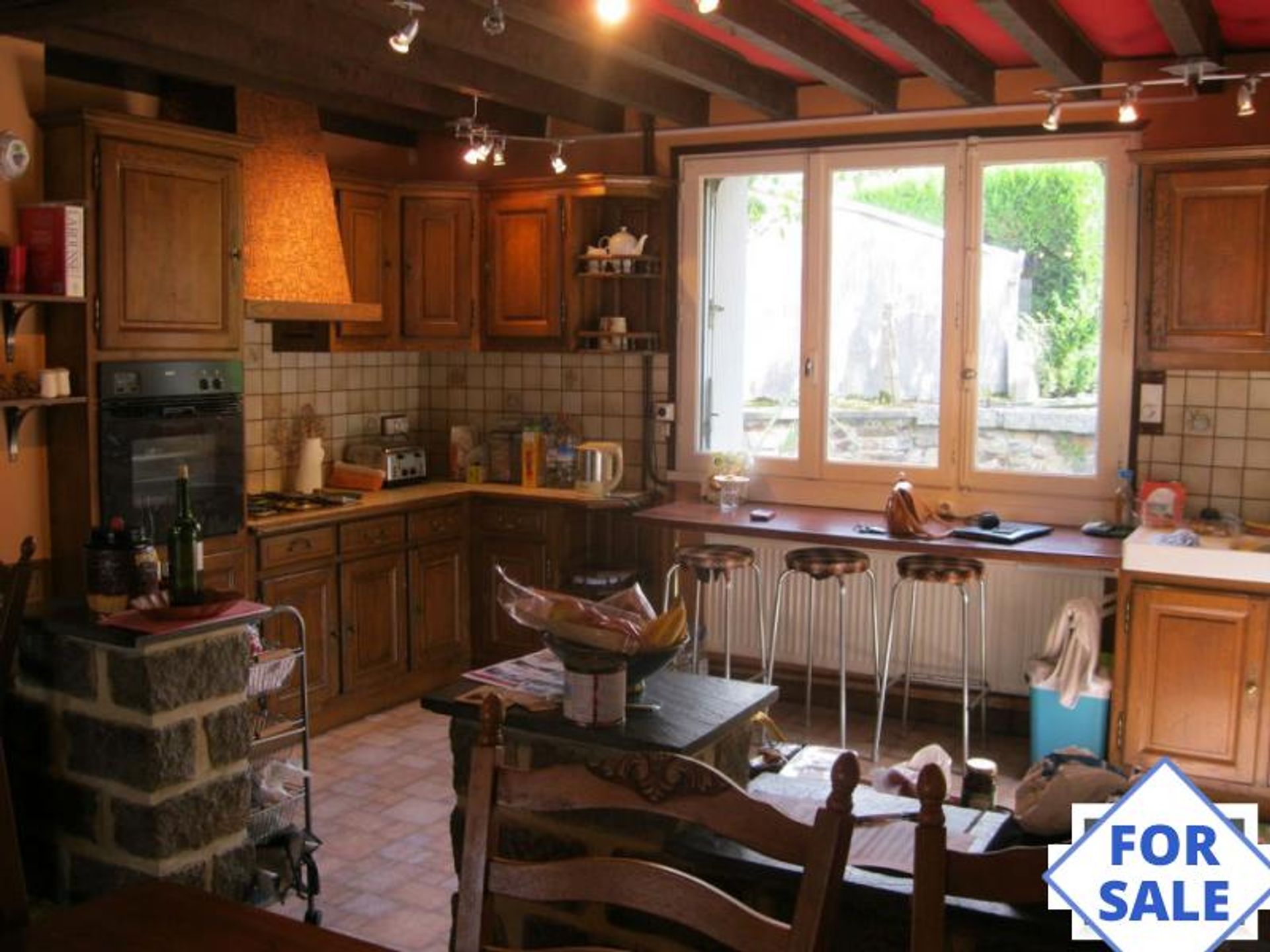 casa en Saint-Cyr-en-Pail, Pays de la Loire 10096685