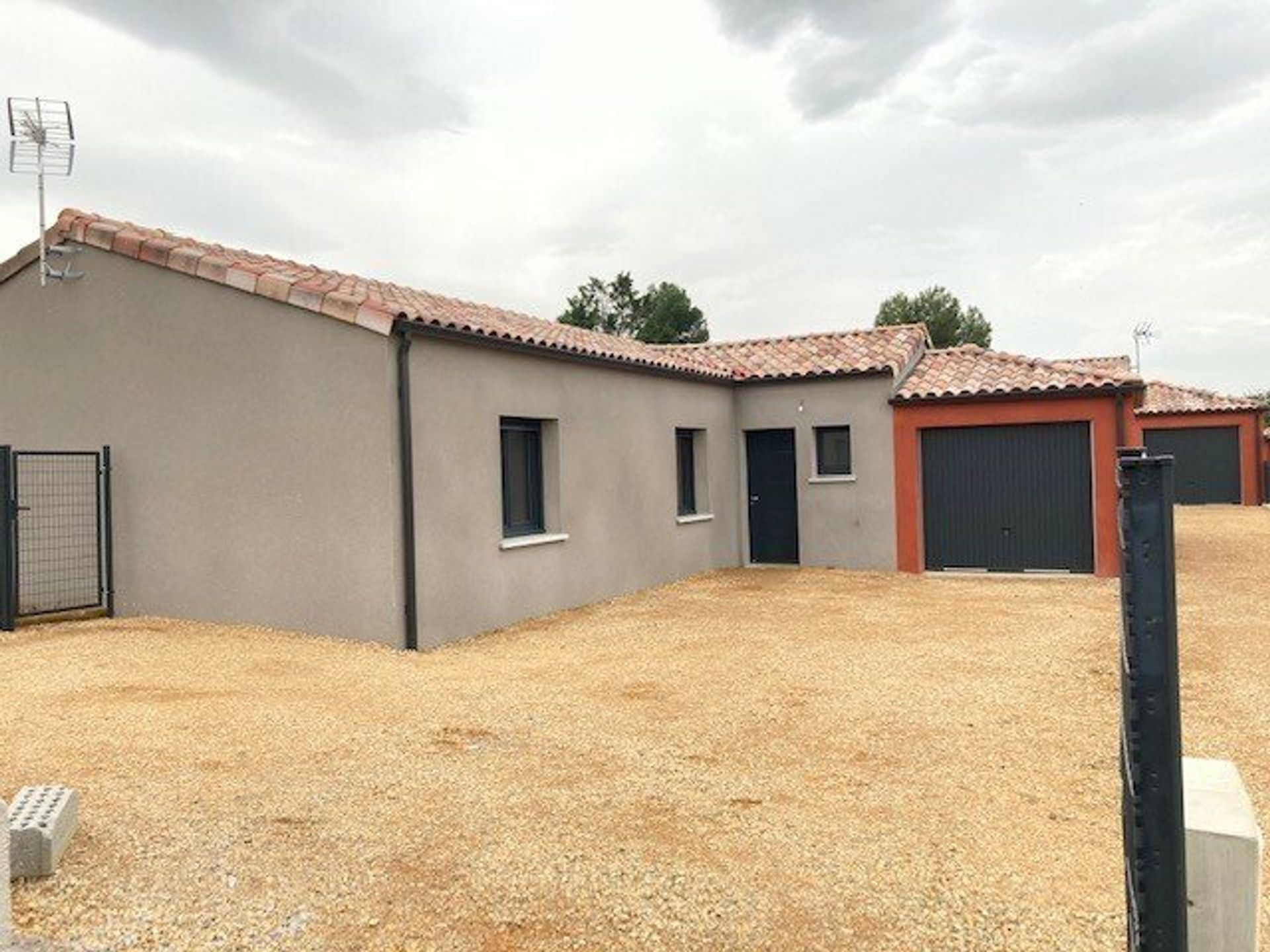 rumah dalam Pomas, Occitanie 10096687