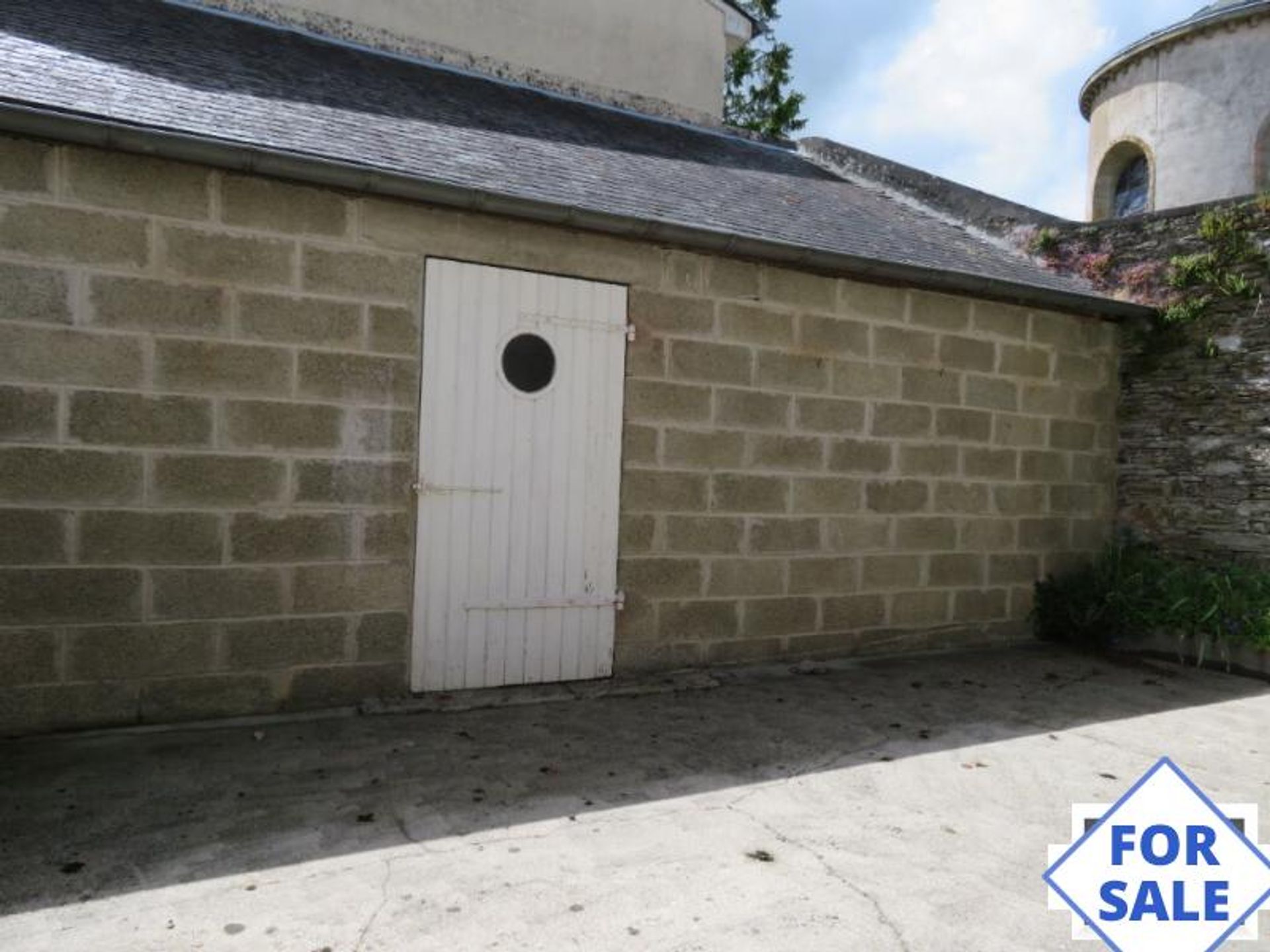 Hus i Pre-en-Pail, Pays-de-la-Loire 10096728