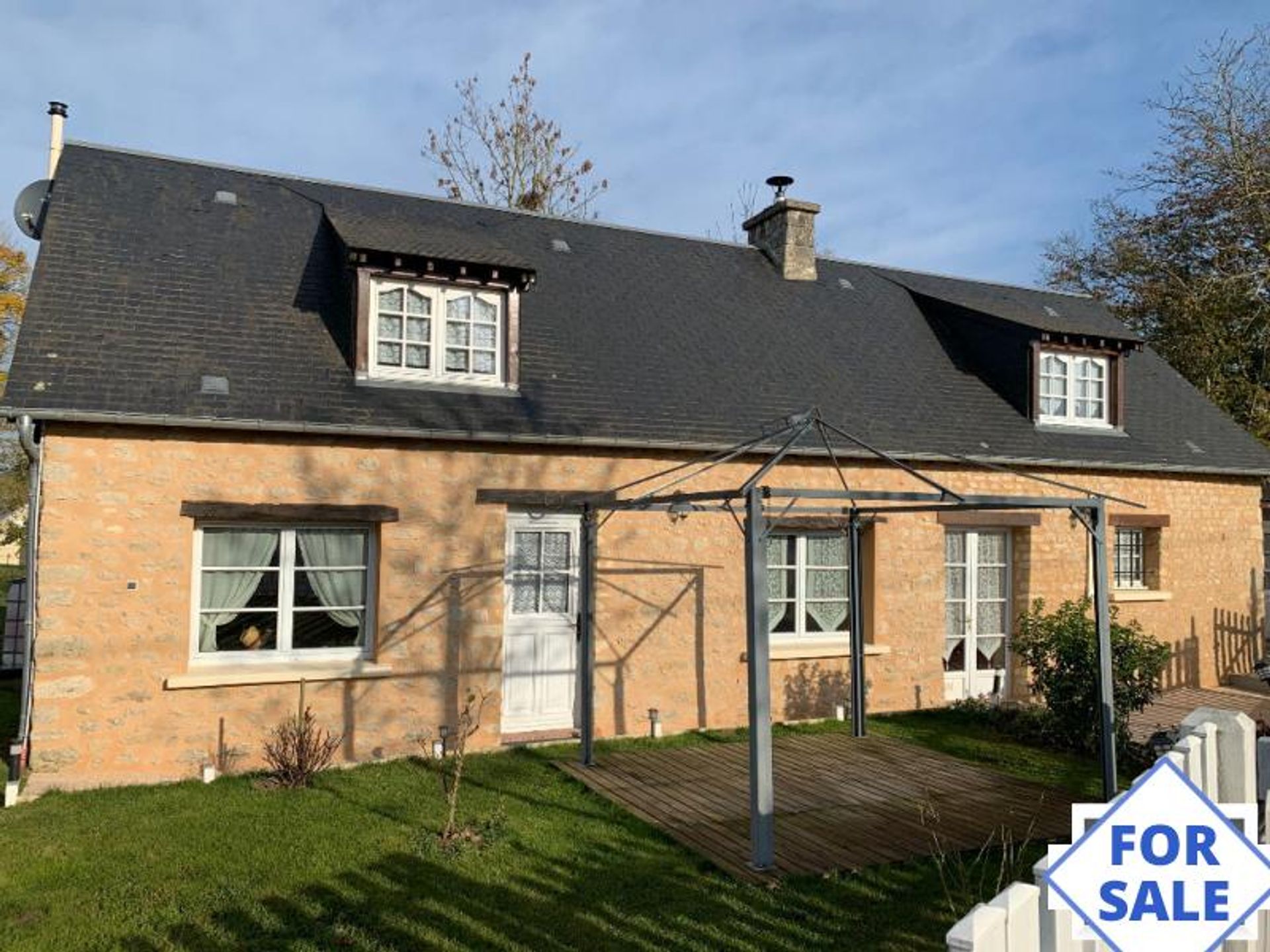 Rumah di Belfonds, Basse-Normandie 10096747