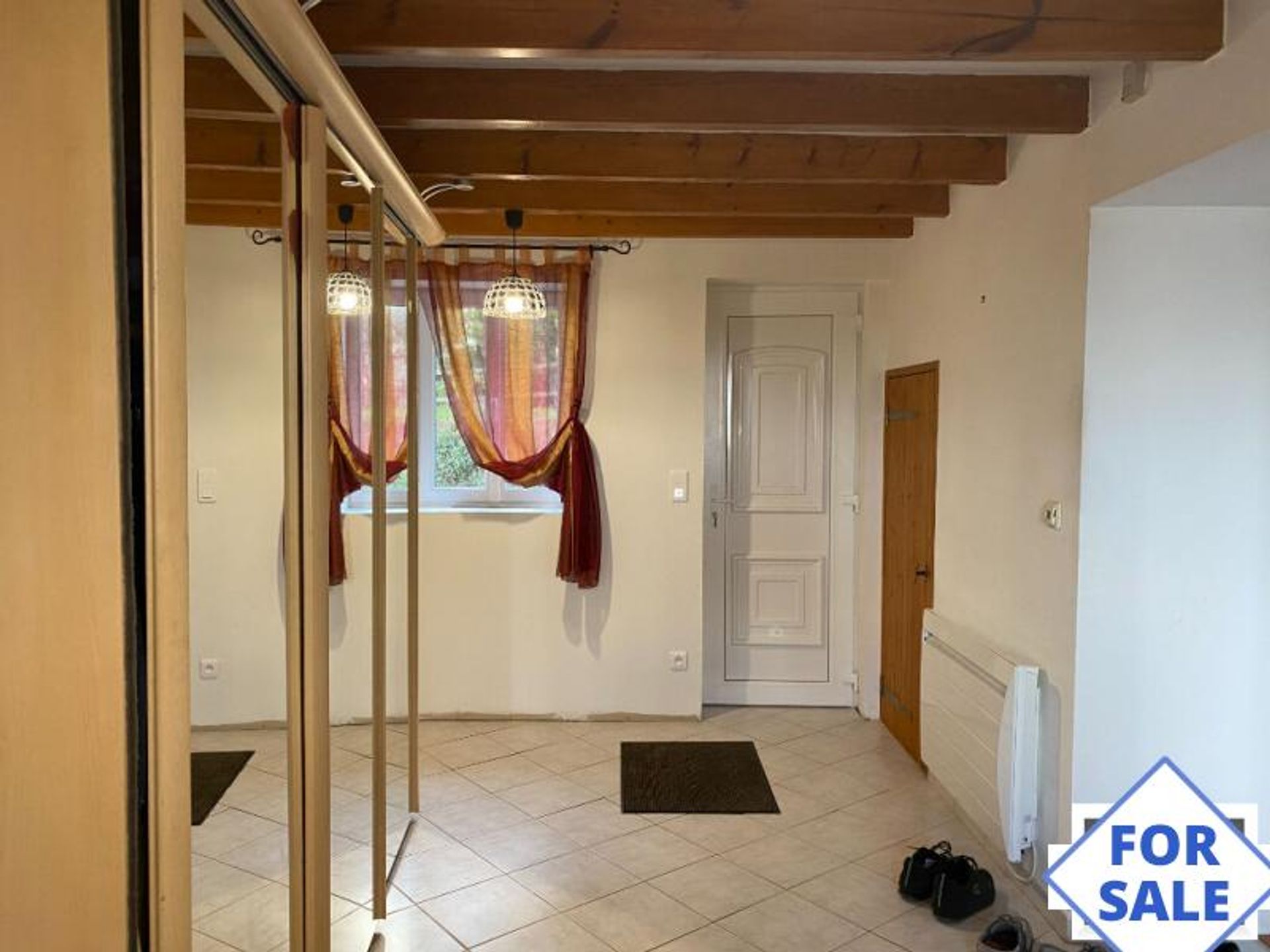 Huis in Douillet, Pays de la Loire 10096927