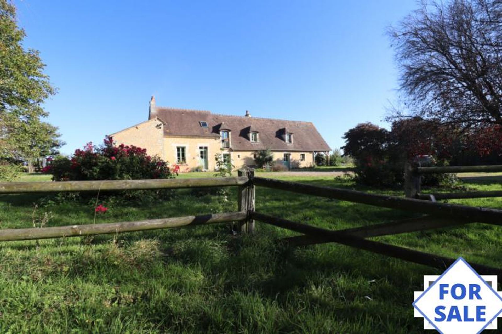 Hus i Le Pin-la-Garenne, Normandie 10096933