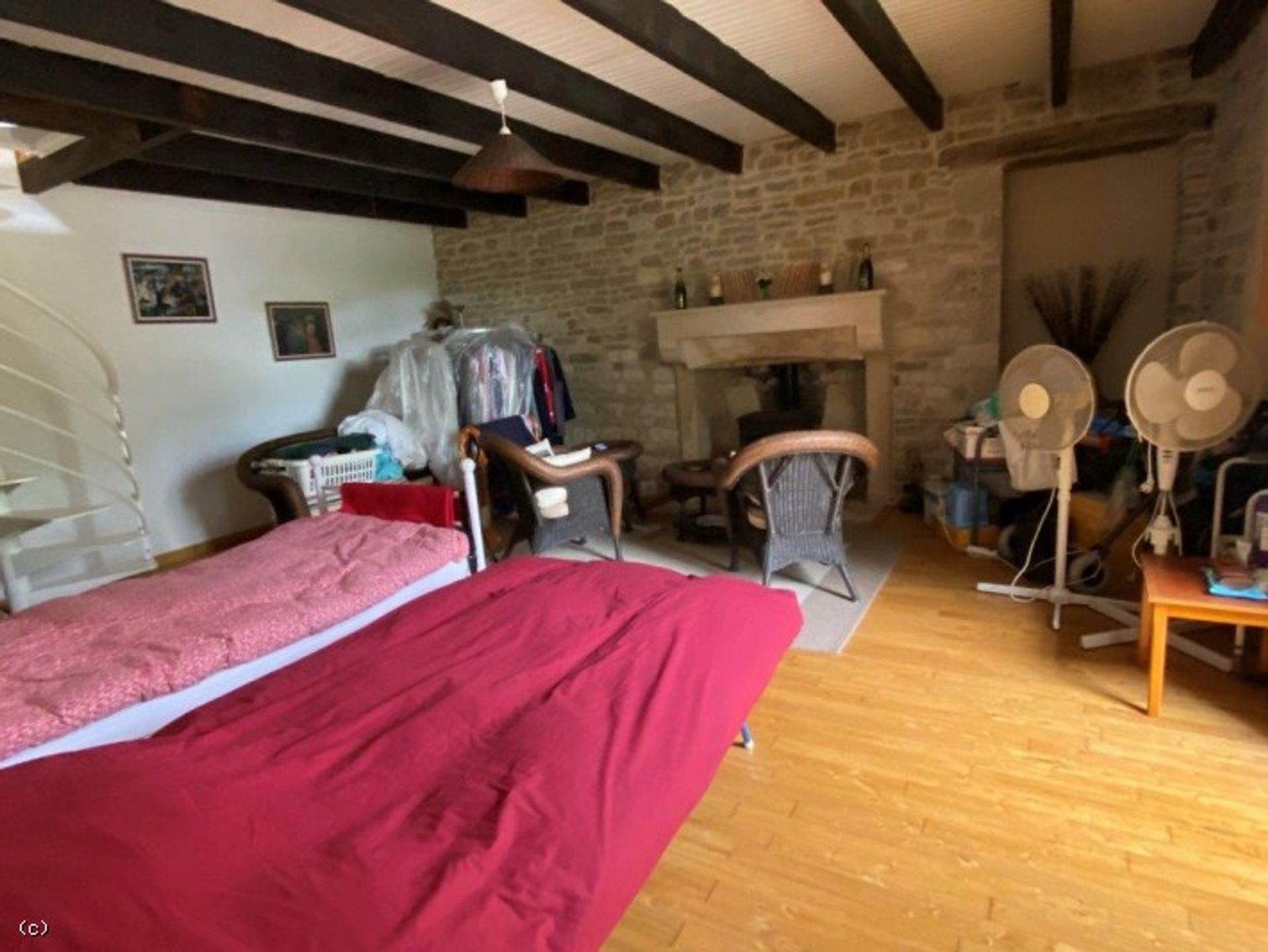 Hus i Villefagnan, Poitou-Charentes 10096969