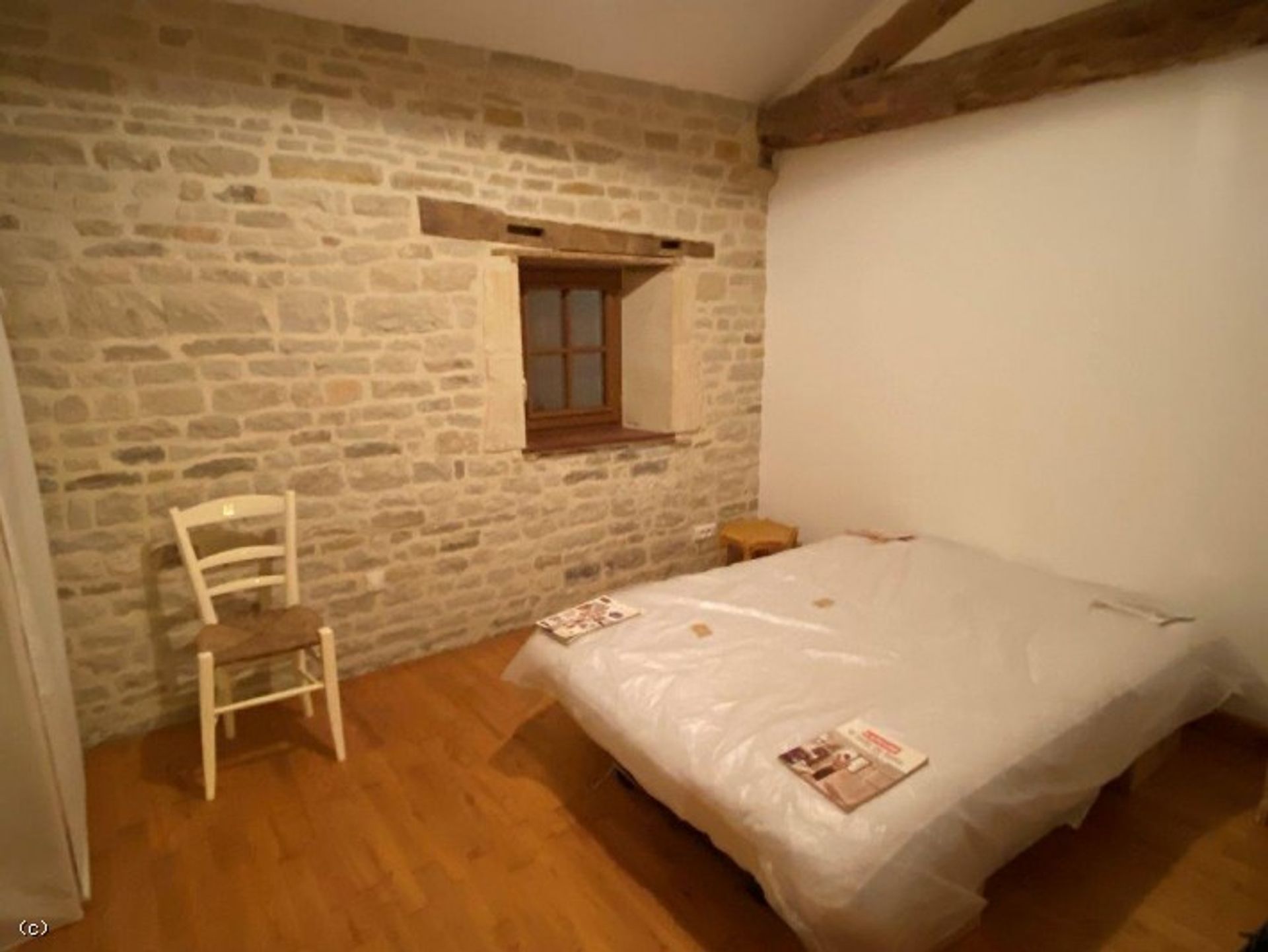 Hus i Villefagnan, Poitou-Charentes 10096969