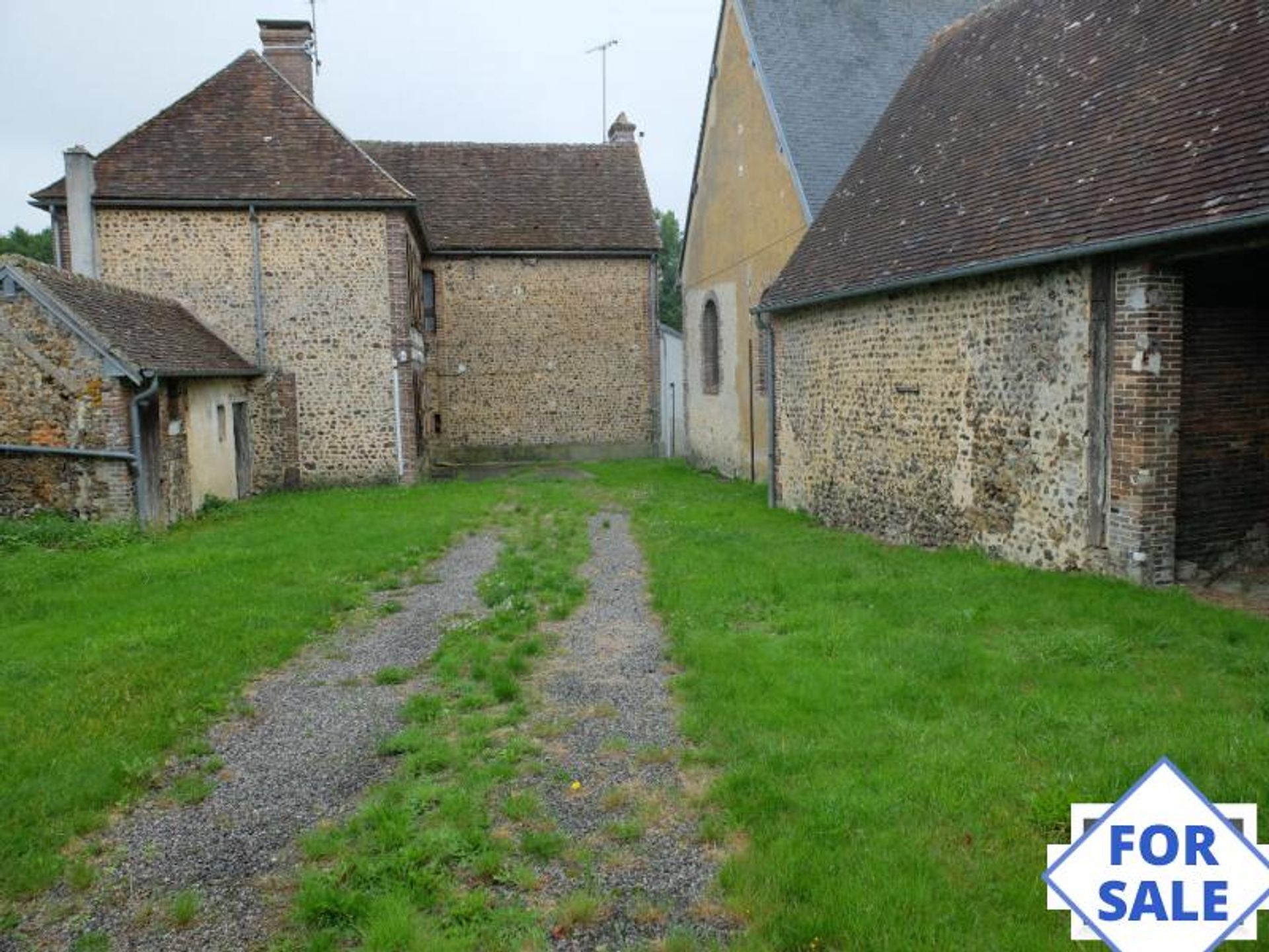 Hus i Tourouvre, Normandie 10097082