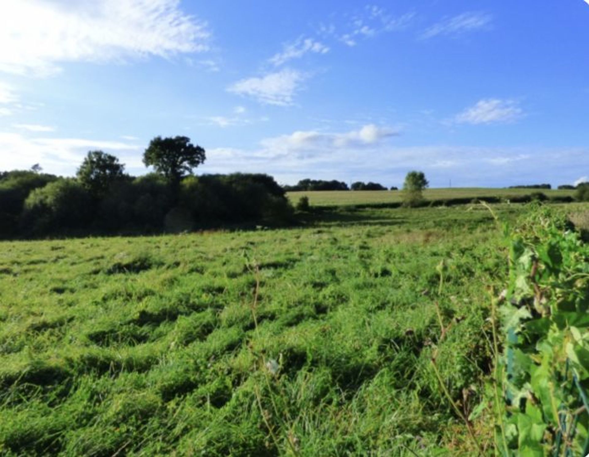 loger dans Gourhel, Bretagne 10097087