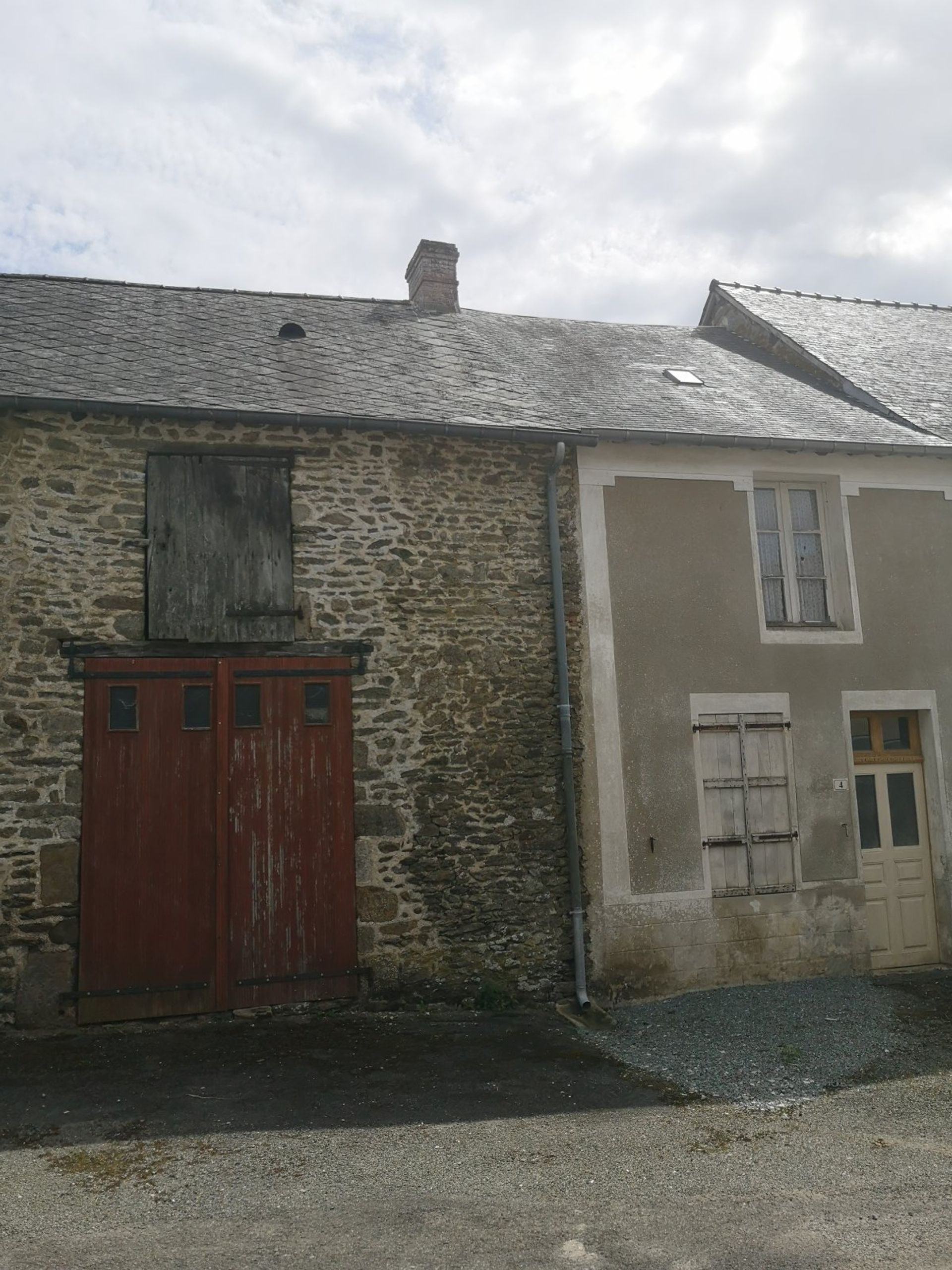 casa en Hardanges, Pays-de-la-Loire 10097127