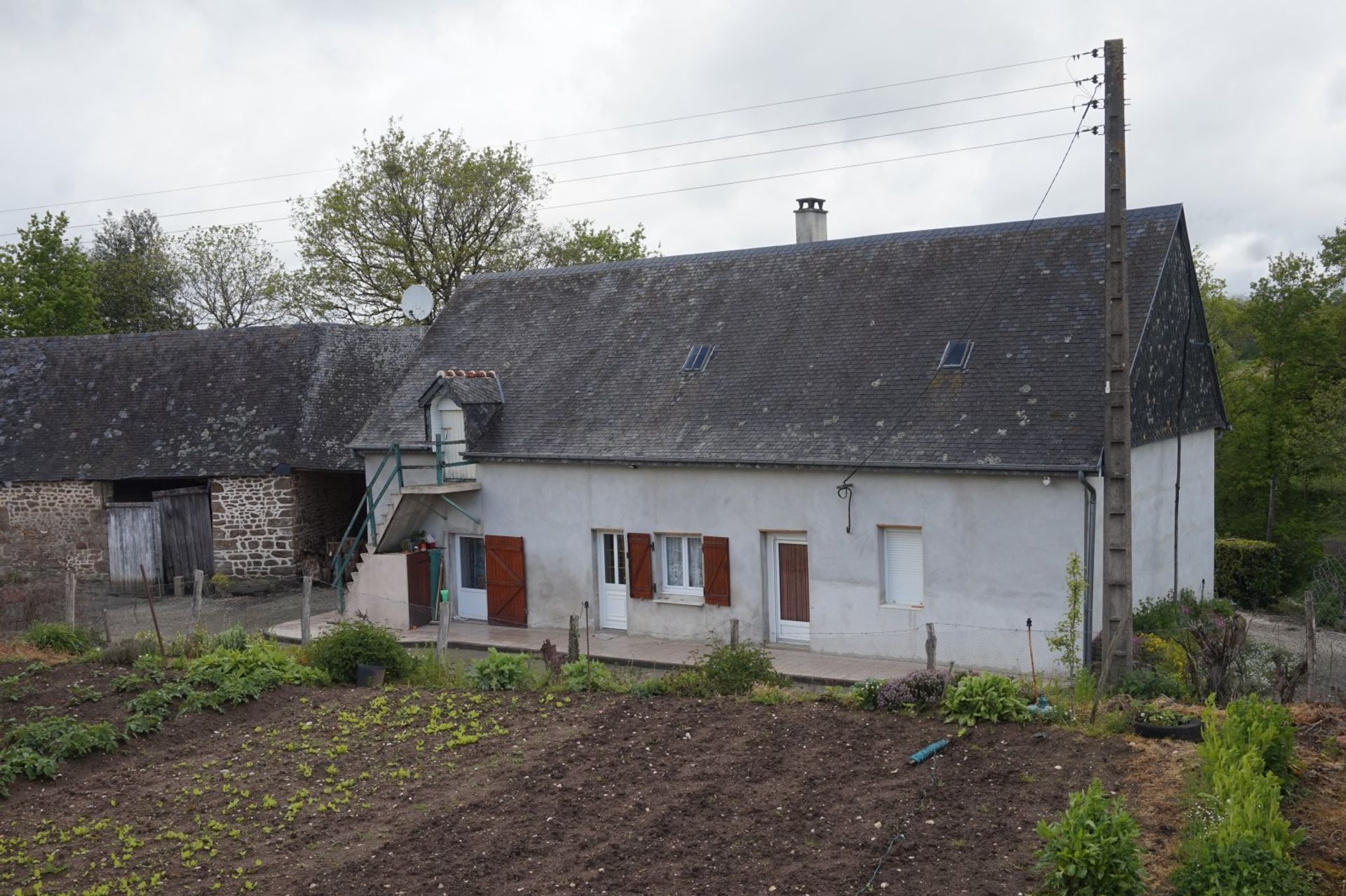 σπίτι σε Champeon, Pays-de-la-Loire 10097147