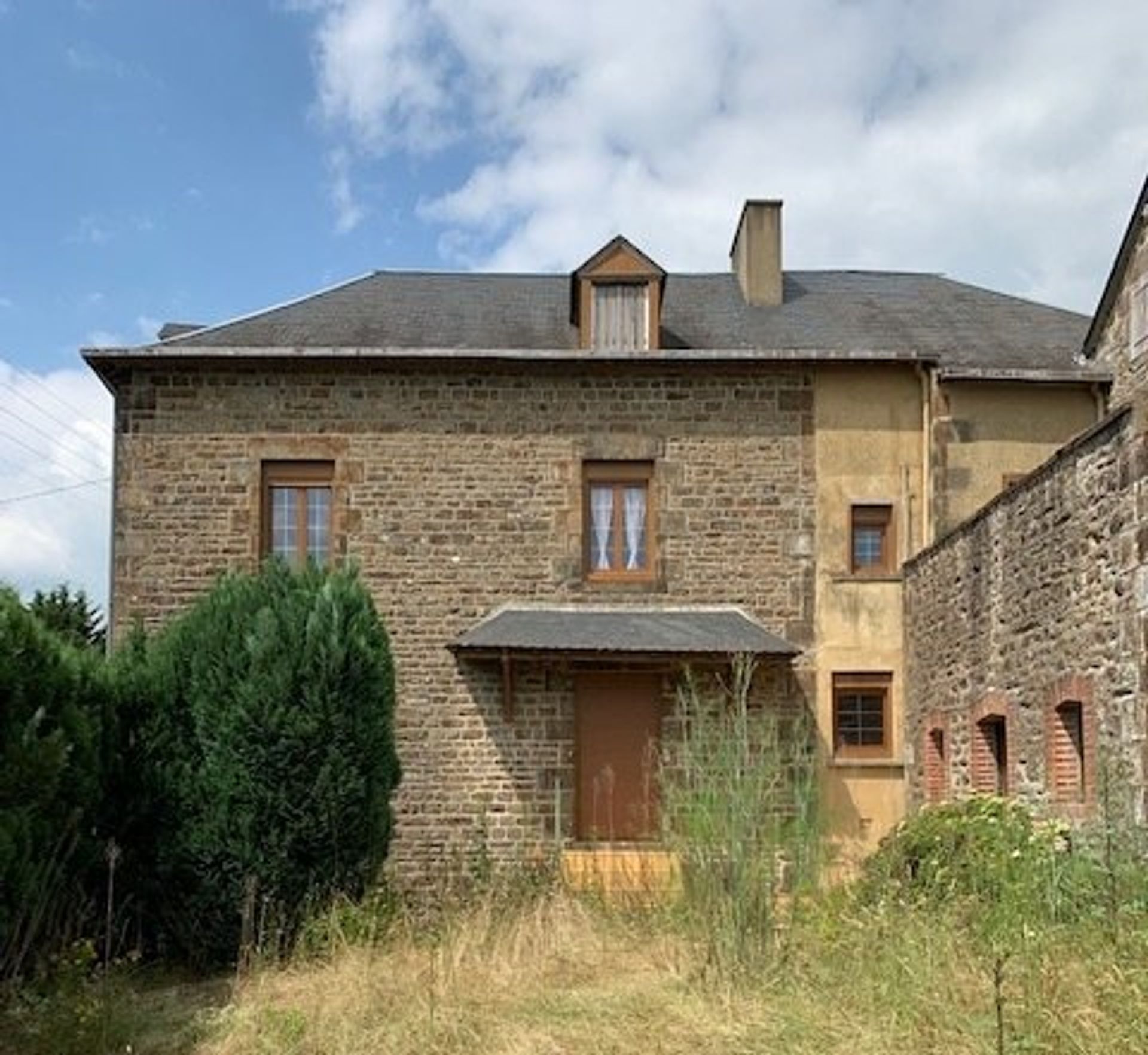 casa en Ambrieres-les-Vallees, Pays-de-la-Loire 10097265