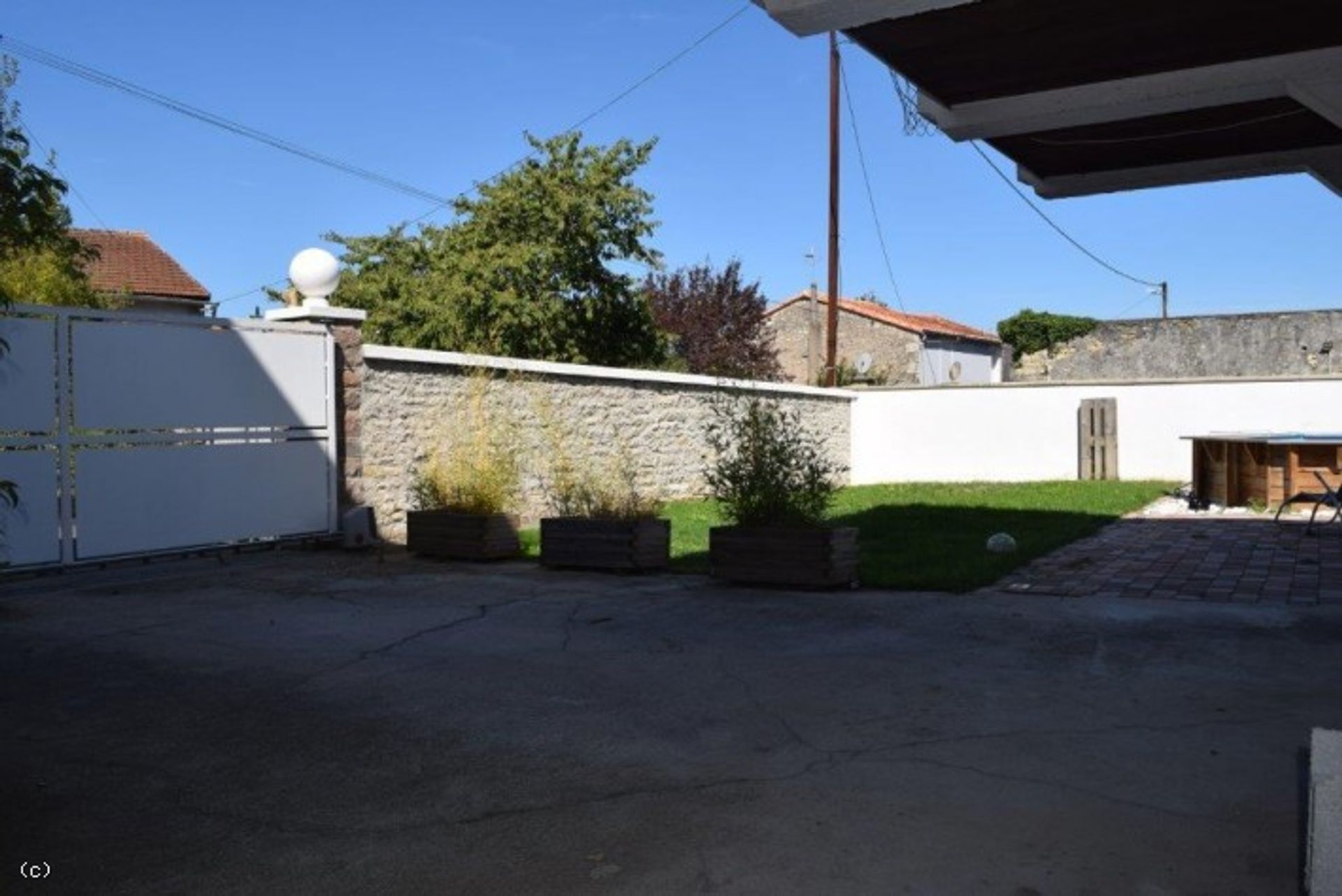 Huis in Ruffec, Poitou-Charentes 10097538