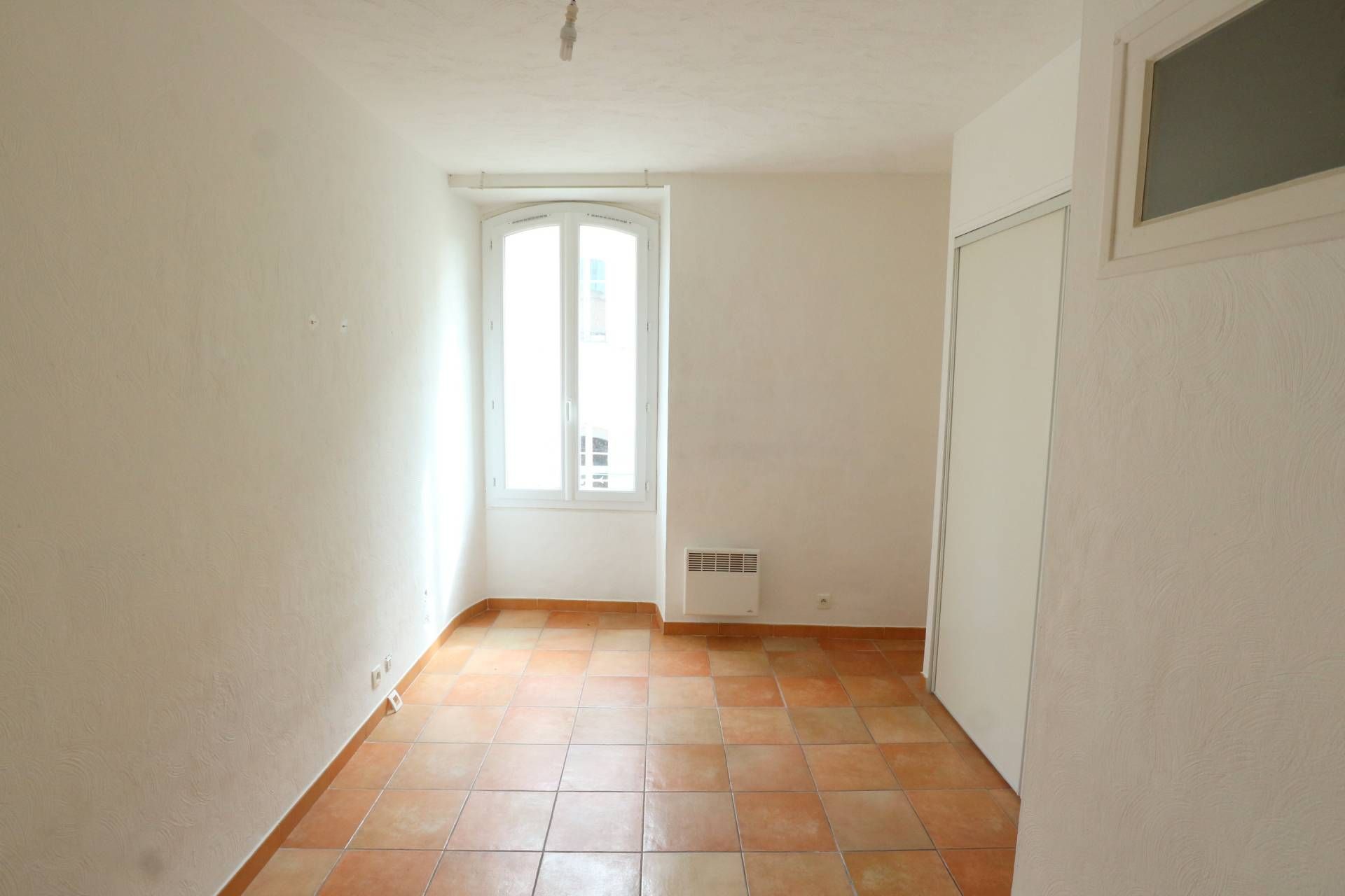 жилой дом в Roquebrune-sur-Argens, Provence-Alpes-Cote d'Azur 10097554