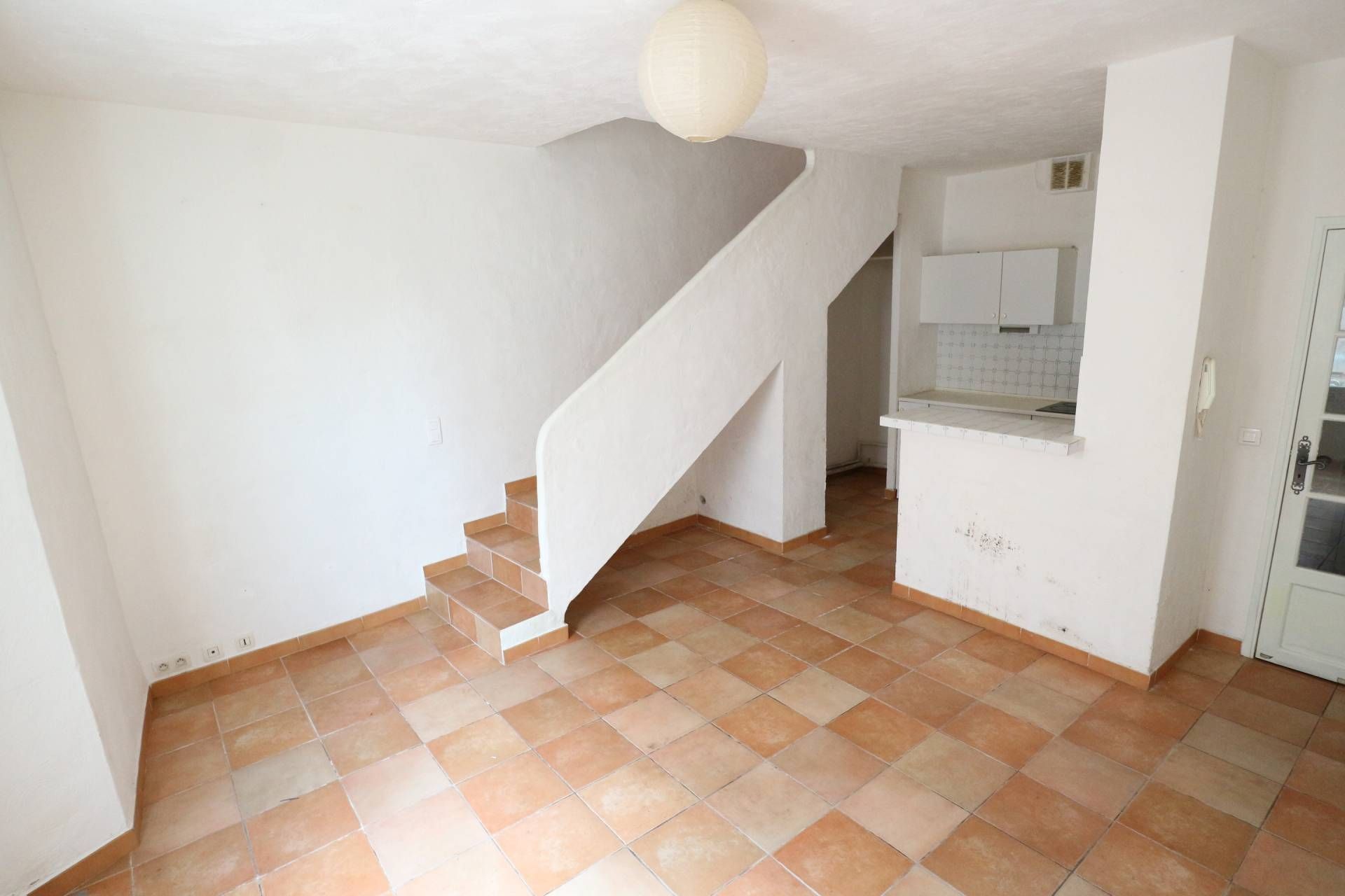 жилой дом в Roquebrune-sur-Argens, Provence-Alpes-Cote d'Azur 10097554