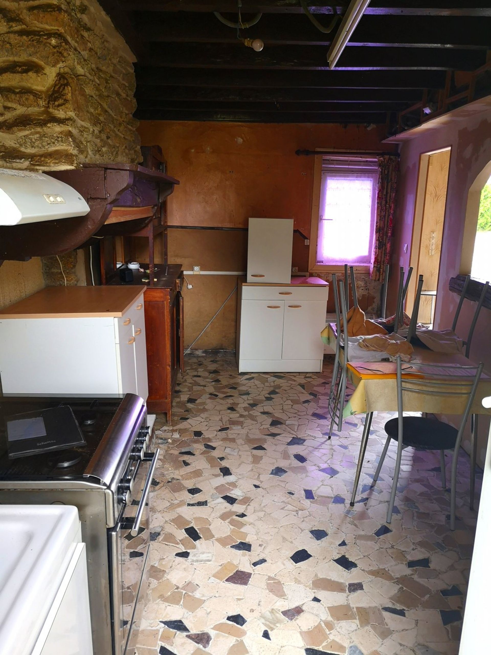 Talo sisään Chantrigne, Pays de la Loire 10097610