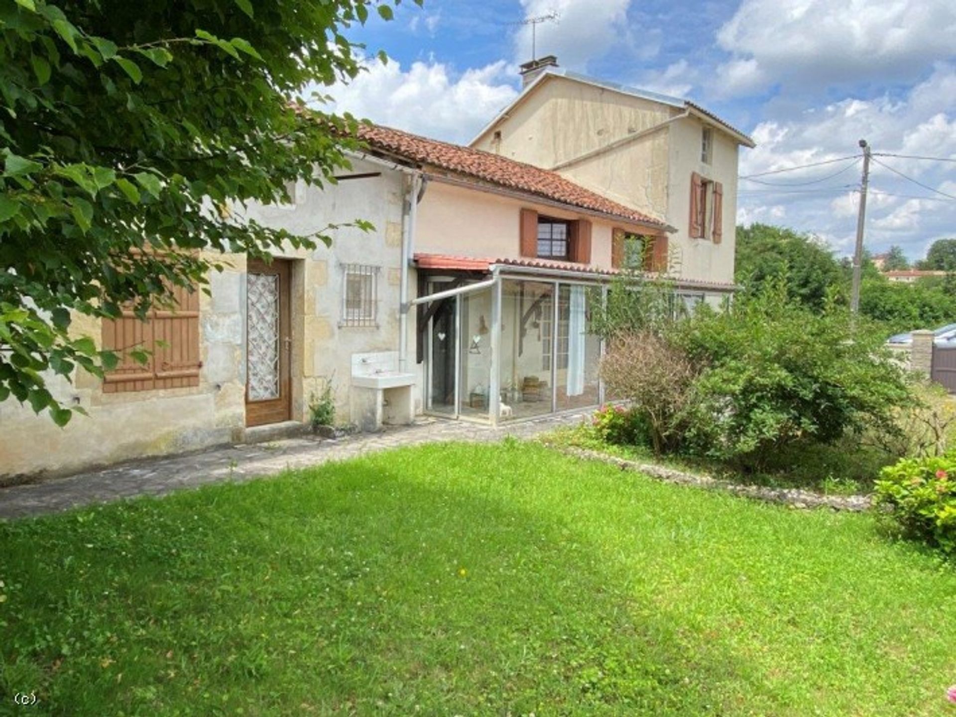 Casa nel Bioussac, Poitou-Charentes 10097658