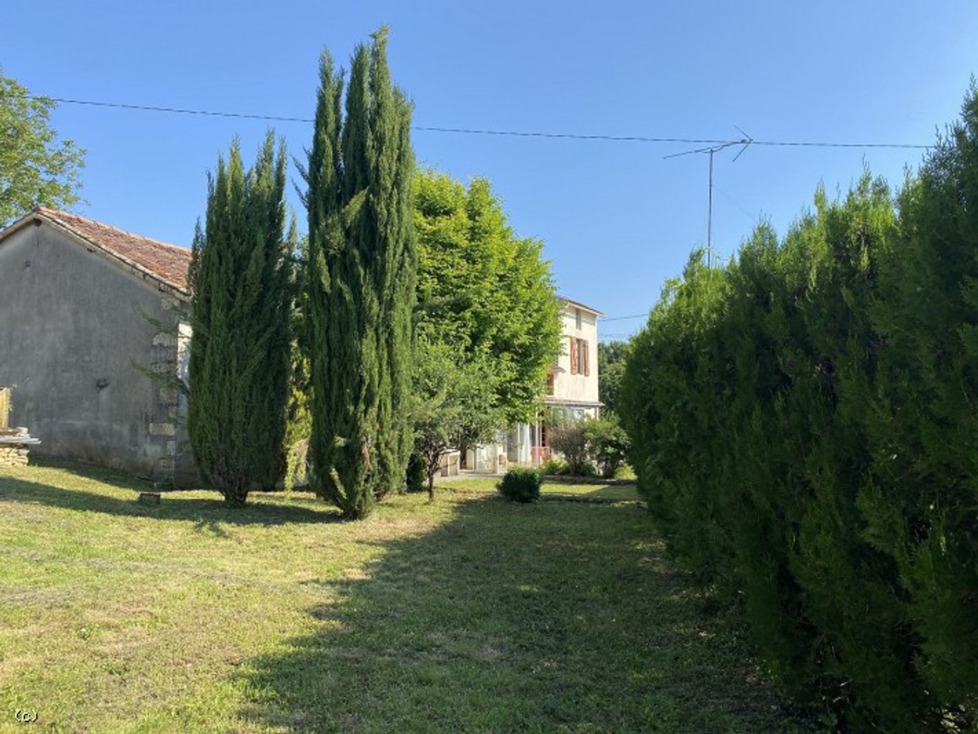 Casa nel Bioussac, Poitou-Charentes 10097658