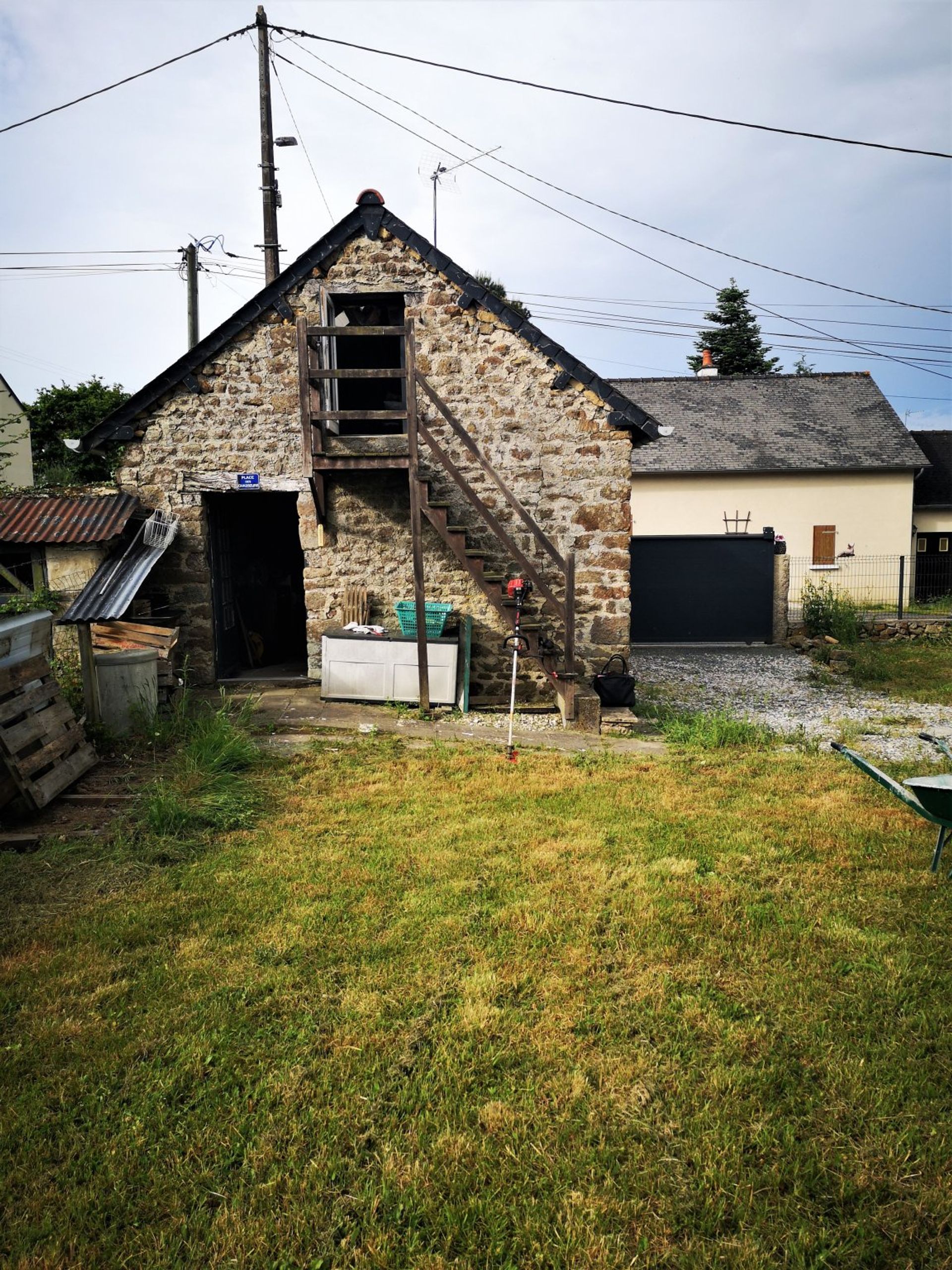 σπίτι σε Javron-les-Chapelles, Pays-de-la-Loire 10097734