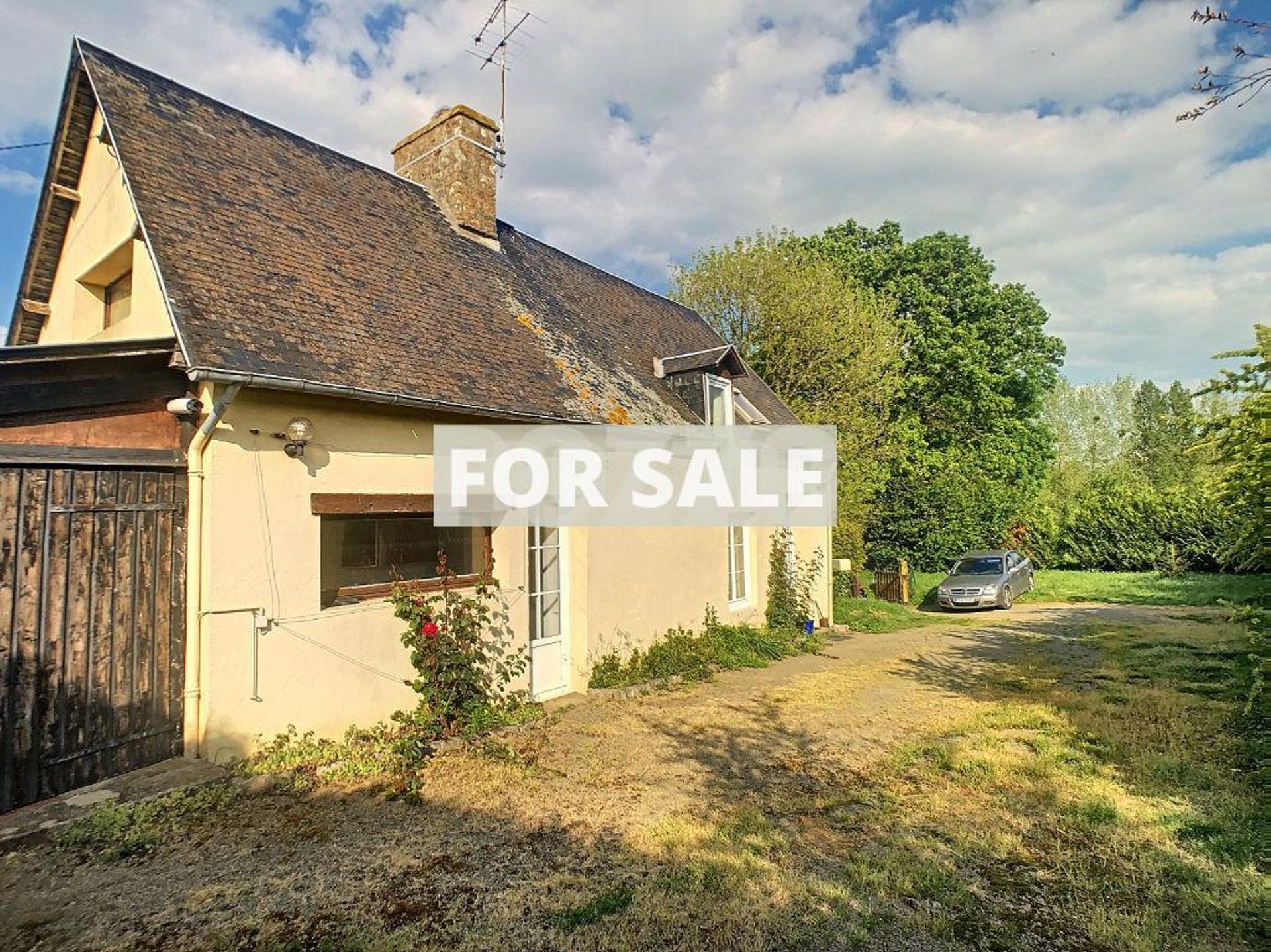 casa en Saint-Quentin-sur-le-Homme, Normandía 10097774