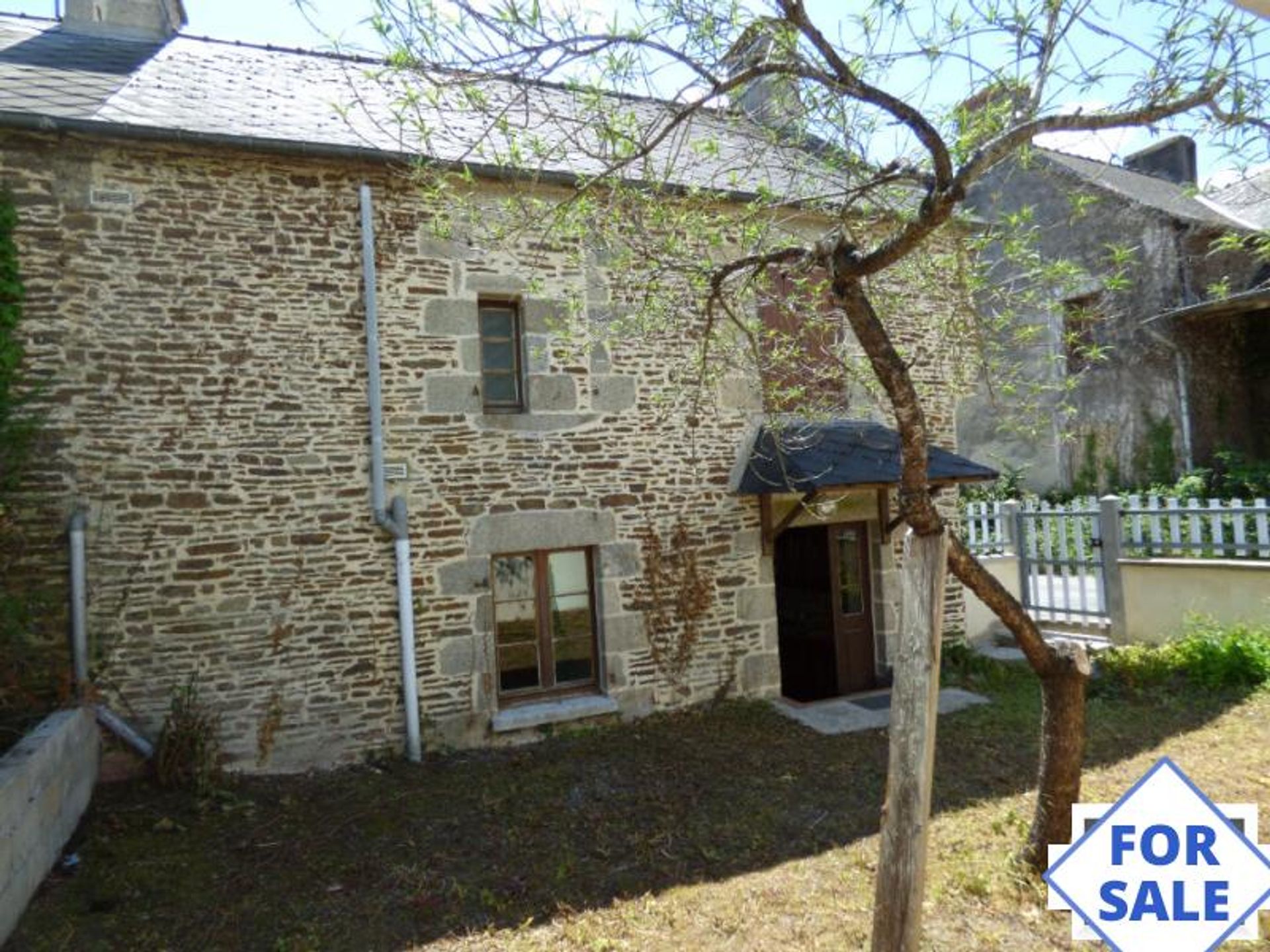 casa en Saint-Cyr-en-Pail, Pays-de-la-Loire 10097805