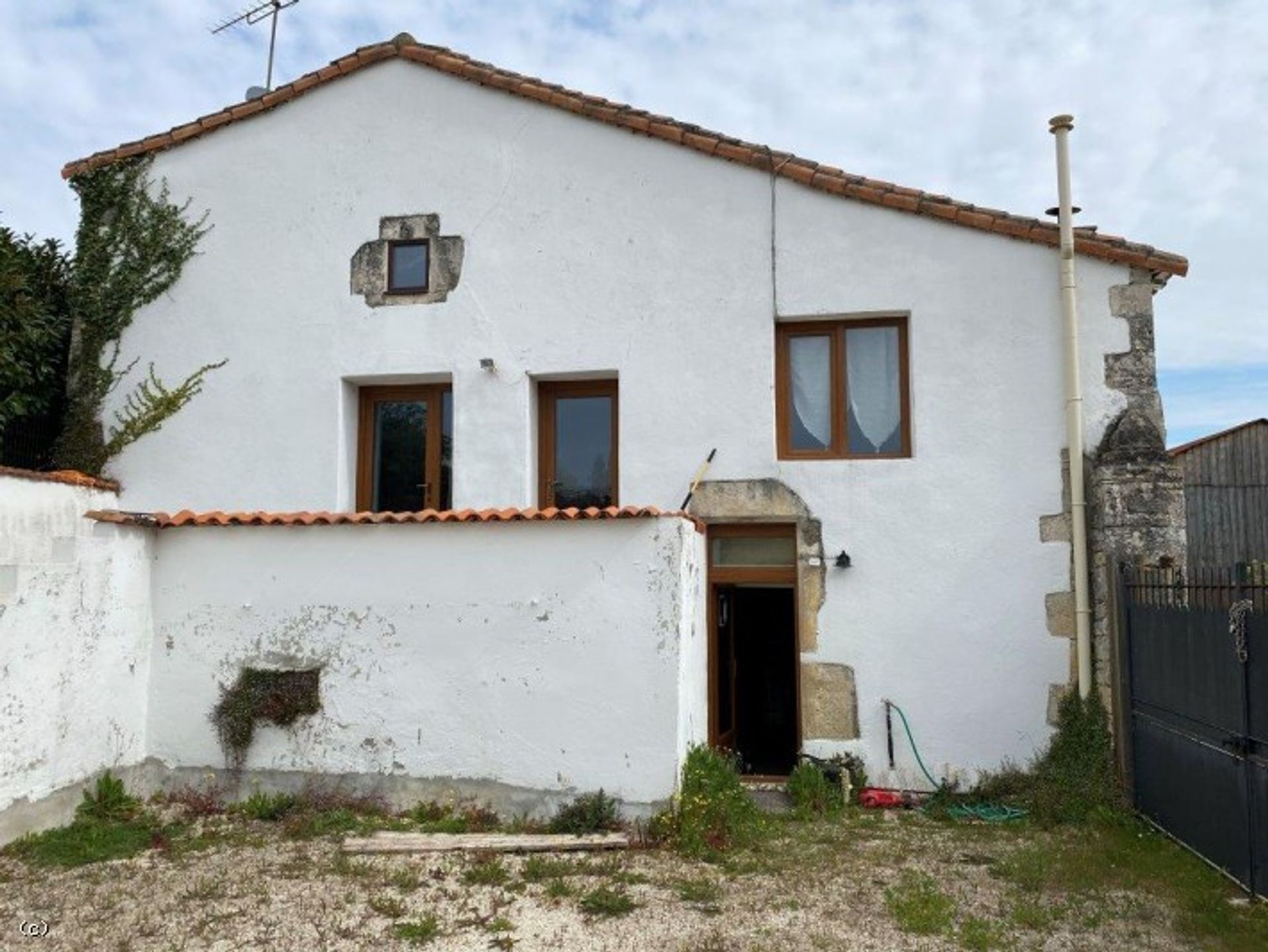 Hus i Aunac, Poitou-Charentes 10097887