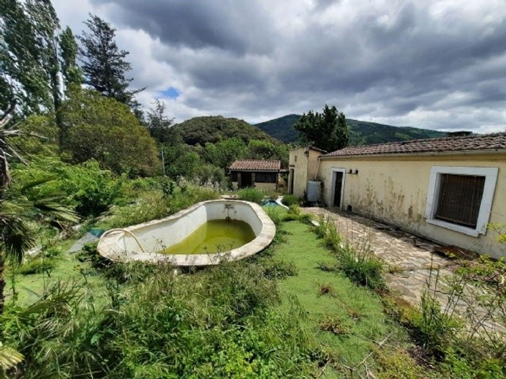 Hus i Olargues, Occitanie 10097915