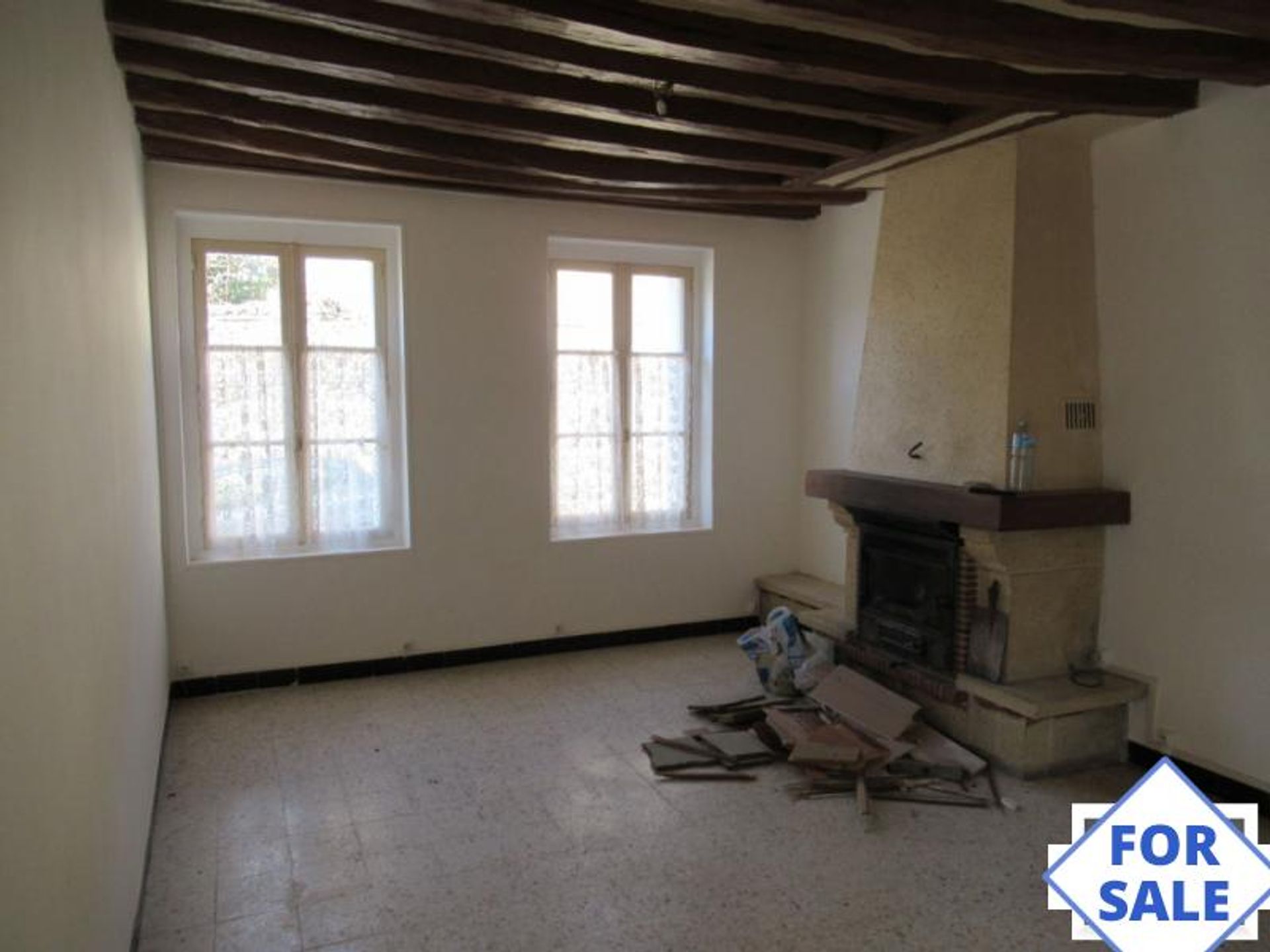 Huis in Moulins-la-Marche, Basse-Normandie 10097979